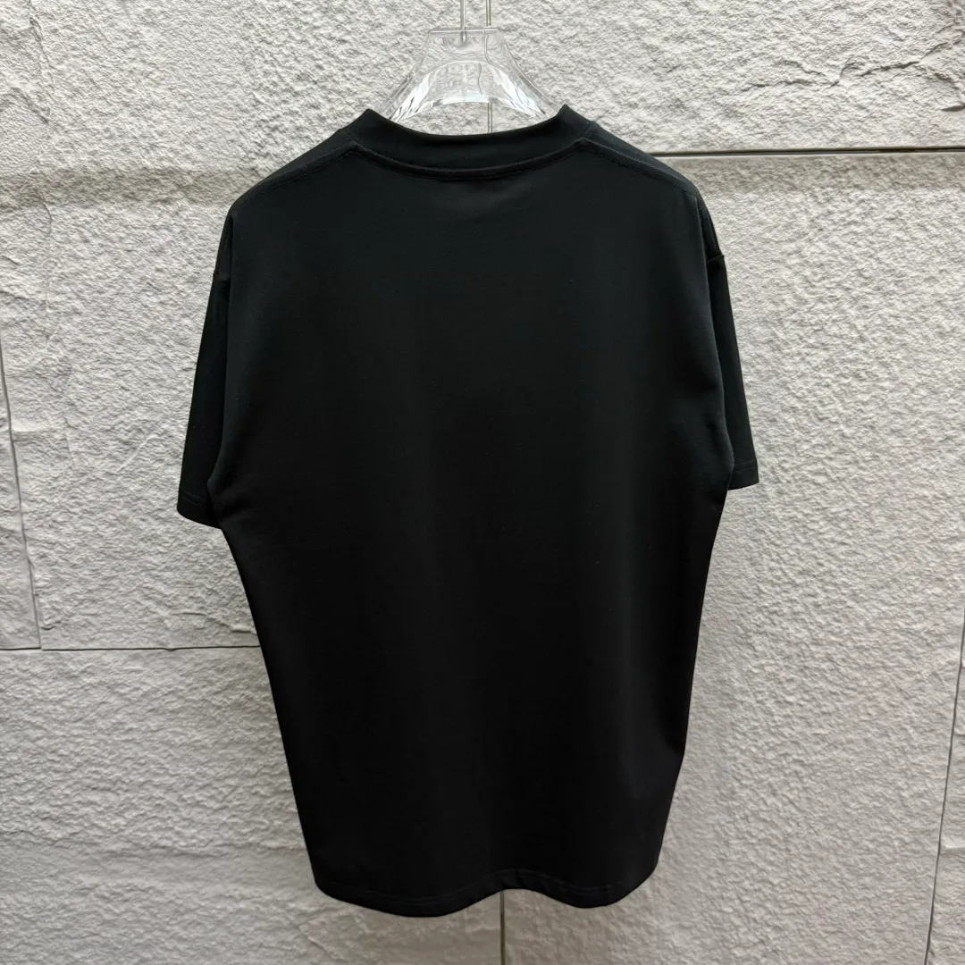🅿️180 CHANE*Chanel*er 2025 spring and summer new style Classic cloud letter print Customized double yarn plain cotton fabric Short-sleeved T-shirt Unisex Size: S (90-130 catties) M (120-150 catties) L (140-165 catties) XL (160-180 catties) XXL (180-210 catties) Color: black white
