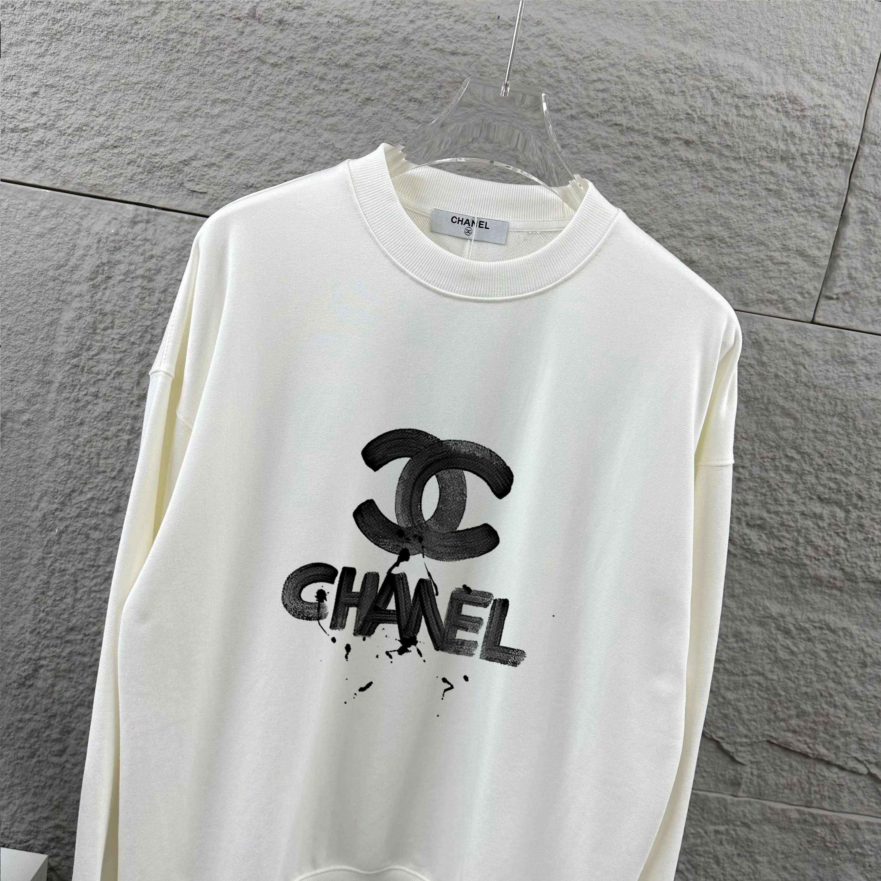 🅿️240 Chane*Chanel*er 2025 early autumn and winter new style Classic letter totem cross black and white print Customized terry fabric Long-sleeved round neck sweatshirt Uniform for men and women Size: S (90-130 pounds) M (120-150 pounds) L (140-165 pounds) XL (160-180 pounds) XXL (180-210 pounds) Color: black white