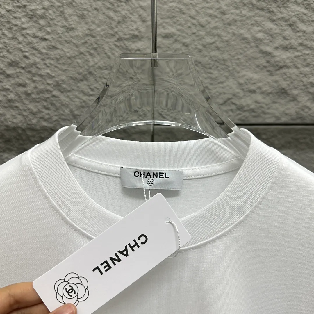 🅿️180 CHANE*Chanel*er 2025 spring and summer new style Classic totem letters paris three-dimensional silicone technology Customized double yarn plain cotton fabric Short-sleeved T-shirt Uniform for men and women Color: black white Size: S (90-130 pounds) M (120-150 pounds) L (140-165 pounds) XL (160-180 pounds) XXL (180-210 pounds)