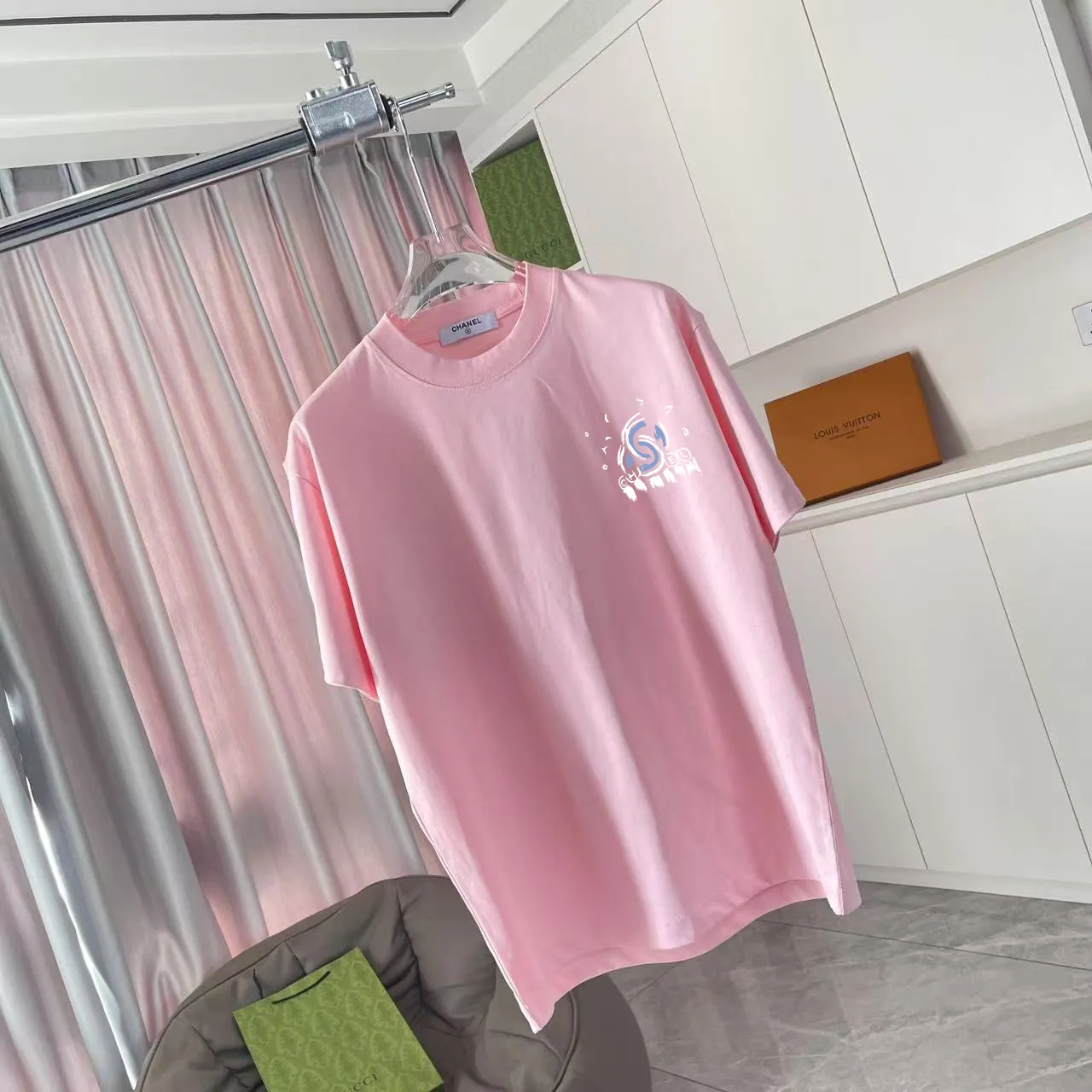 🅿️170 CHANE* Xiaoxiang 2025 autumn new style Double C letter logo printing short-sleeved T-shirt Customized fabric 300g Same style for men and women Size: S M L XL XXL five sizes Color: black white pink rose red