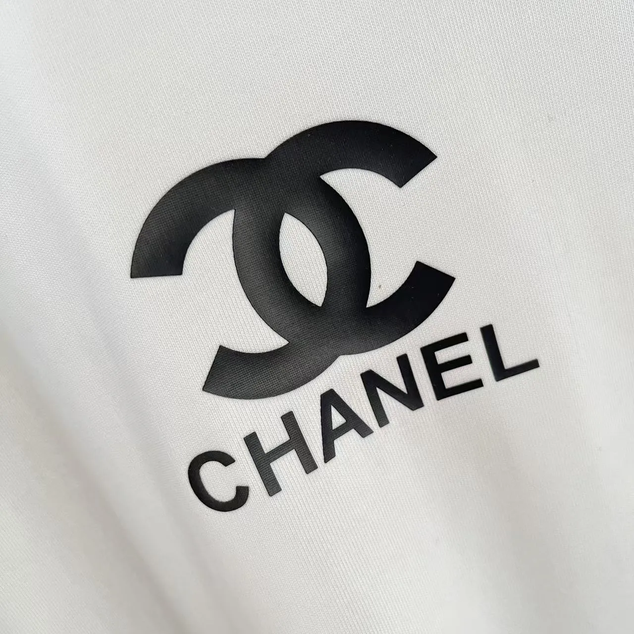 🅿️170 Chanel CHANEL 2025 summer new style Double C letter logo three-dimensional silicone printing short-sleeved T-shirt Customized fabric 300g Same style for men and women Size: S M L XL XXL five codes Color: black white pink sky blue