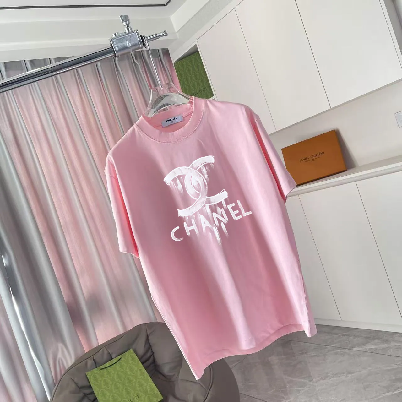 🅿️170 Chanel CHANEL2025 summer new style Double C letter logo printing short-sleeved T-shirt Customized fabric 300g Same style for men and women Size: S M L XL XXL Five codes Color: black white pink purple