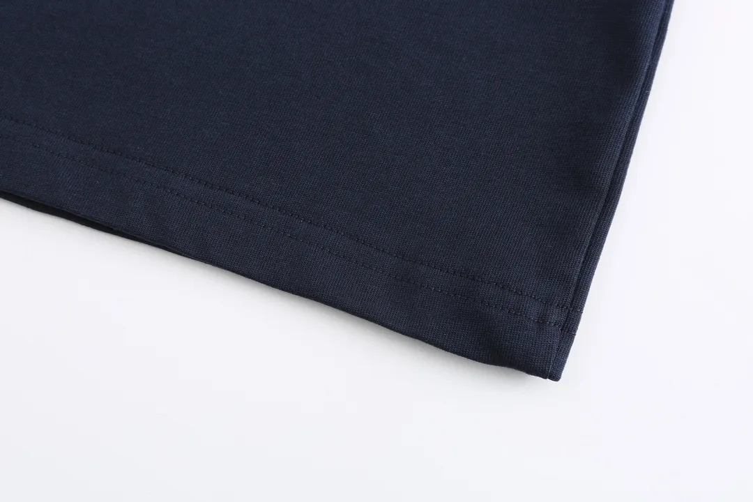 🅿️180 (profit from cooperation) High-end quality CHANEL 2025Fall Spring and Summer Series Double C short-sleeved T-shirt Different from ordinary printing Custom-woven 270G32 double yarn pure cotton fabric Loose version Same style for men and women Size: S M L XL XXL