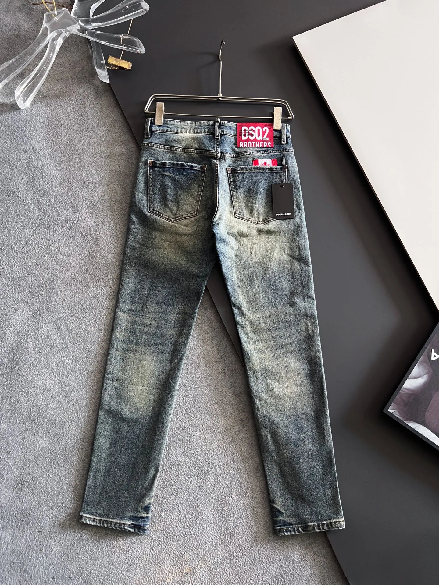 P250 D2*, heavy-duty washed casual jeans, imported original washed stretch fabric, comfortable and elastic, unique design, super correct fit, comfortable and breathable, extremely high grade, counter quality, handsome upper body, code number: 29-40