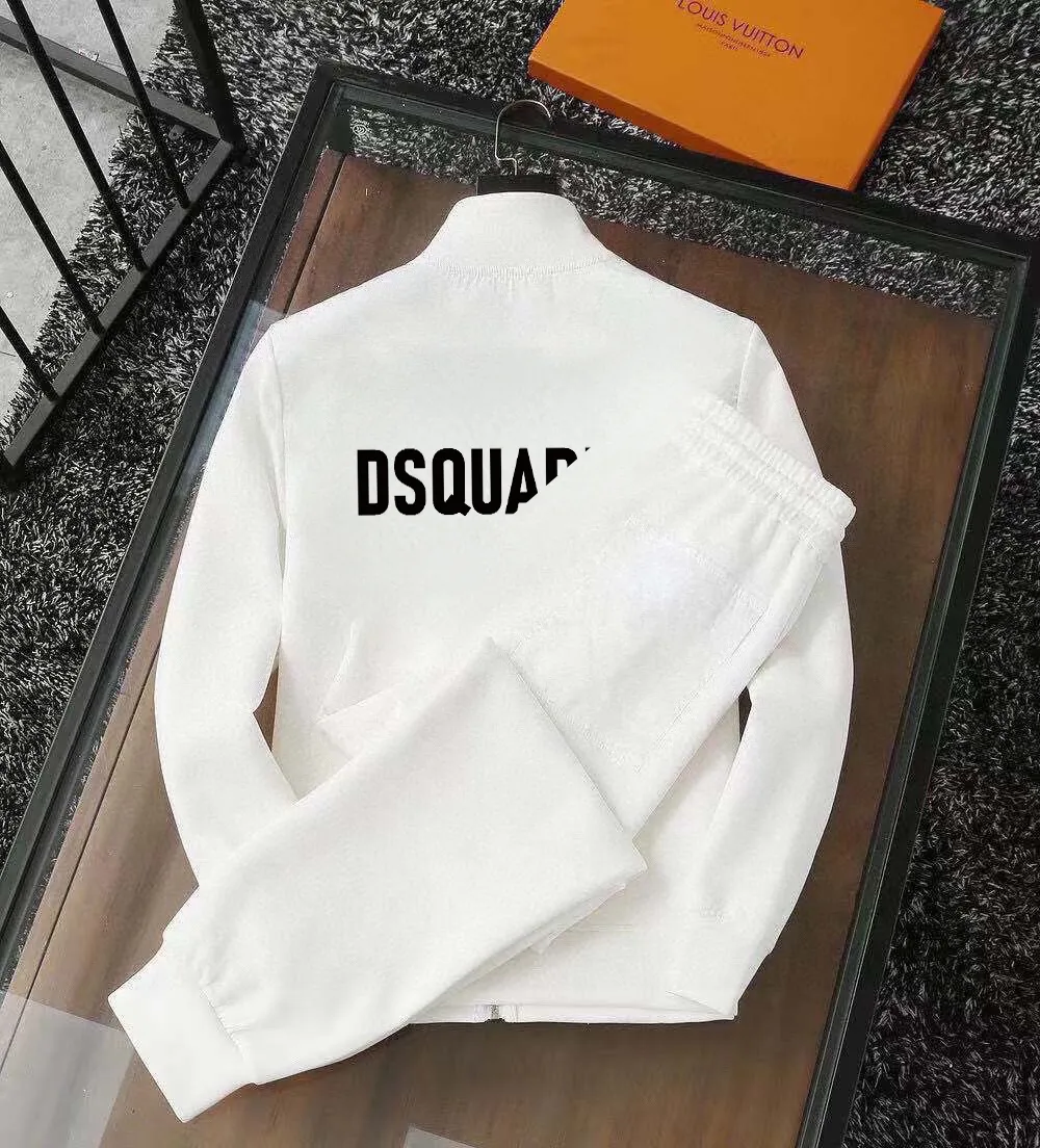 P400 💰 [DSQ2 Second Power] (Fat Man Gospel) hot-selling suit is coming. Focus on the original version of the official website. 2025 new hot-selling cardigan sweater suit. The original order is the best. 🇭🇰The meticulous work of top designers. Just for a fitting and perfect upper body effect. 100% natural high-quality Roman cotton, close-fitting comfort, noble and elegant! Original hardware embodies elegance and nobility! Counter size: M-5XL (maximum wear up to 220 pounds)