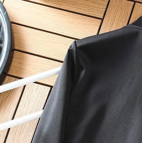 P400 💰 [D&G Dolce & Gabbana] (Gospel for Fatty) hot-selling suit is coming. Focus on the original version of the official website. 2025 new hot-selling cardigan and sweatshirt suit. The original order is the best. 🇭🇰The meticulous work of top designers. It has a fitting and perfect upper body effect. 100% natural high-quality Roman cotton, close-fitting comfort, noble and elegant! Original hardware embodies elegance and nobility! Counter size: M-5XL (maximum wear up to 220 pounds)