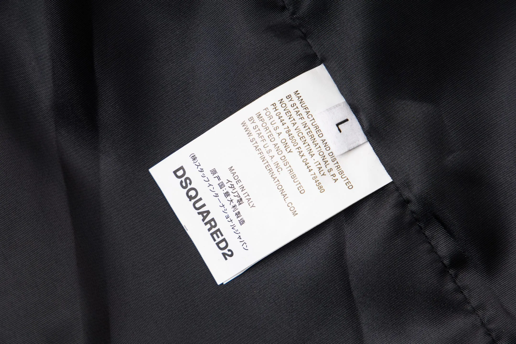 P600 D S Q 2 super high-end black velvet, meteor shower design, brand new popular men's zipper jacket, high-end Middle Eastern flash diamond craftsmanship, plus granular crystal beads, high-end real thing, very fashionable, and the upper body is incomparably handsome.
