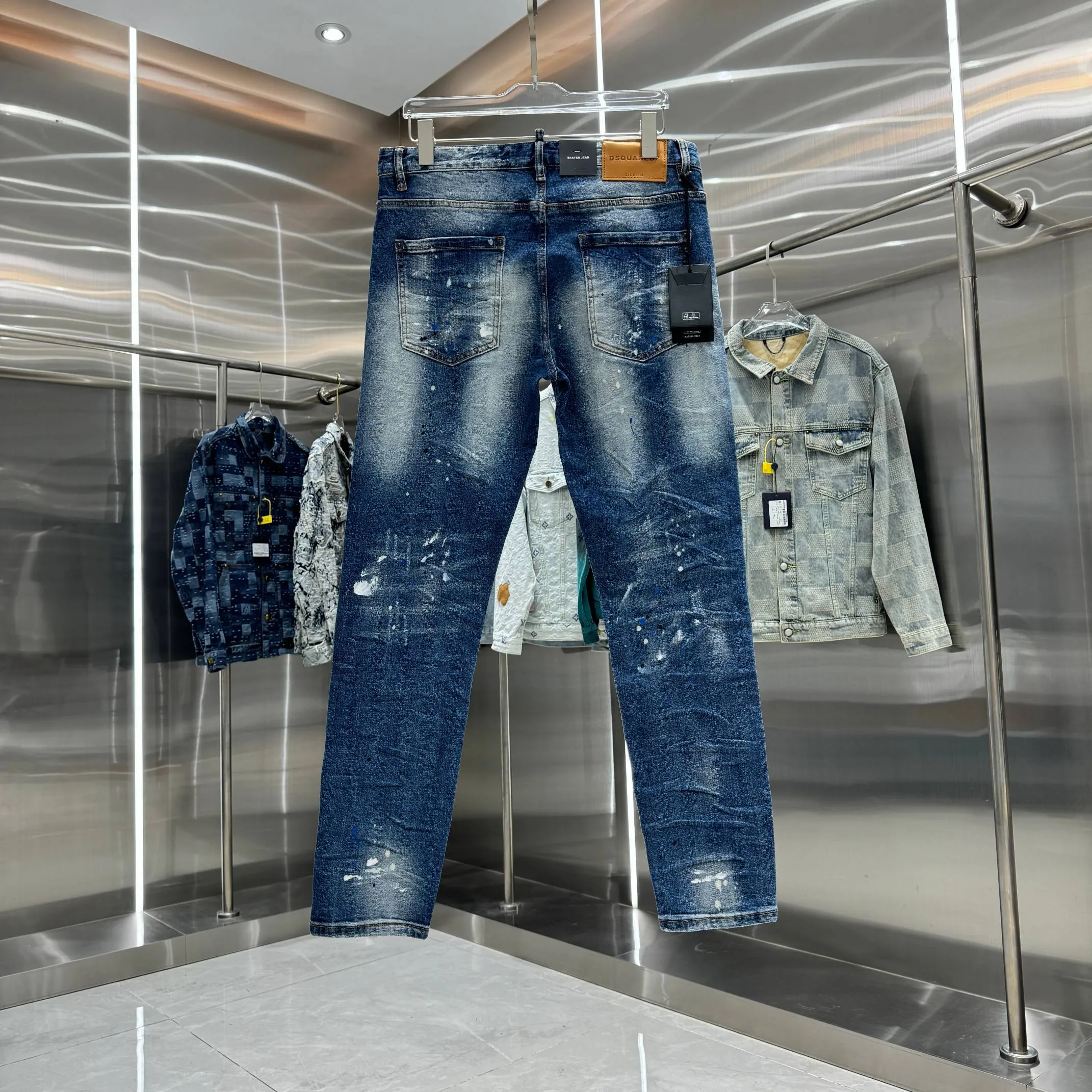 P300 DSQUARED2 graffiti hole washed craft street fashion slim fit stretch jeans color blue size 30 32 34 36 38 40