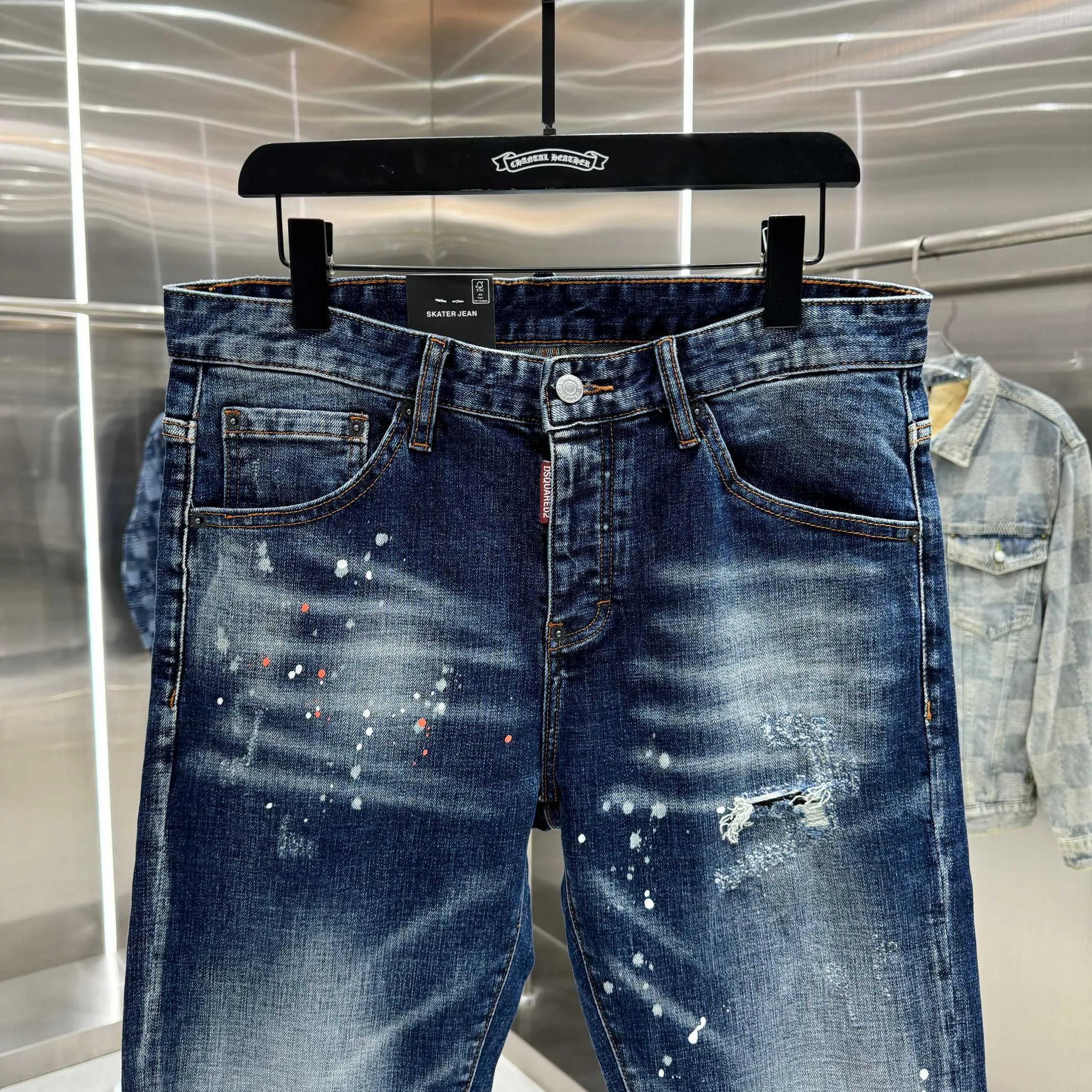 P300 DSQUARED2 graffiti hole washed craft street fashion slim fit stretch jeans color blue size 30 32 34 36 38 40