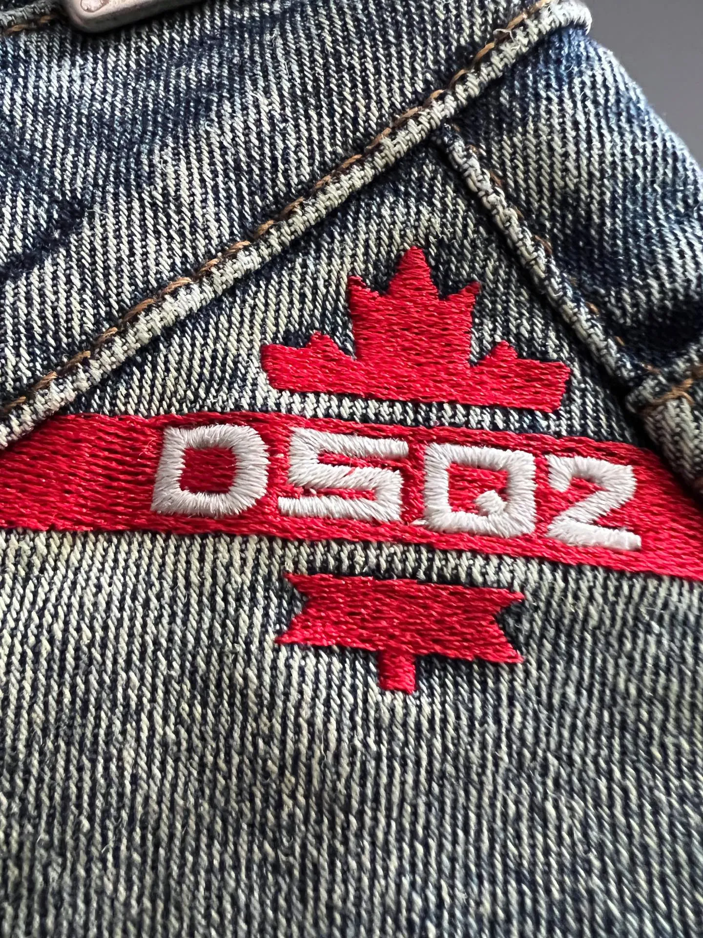 P230 D2*, heavy-duty washed casual jeans, imported original washed stretch fabric, comfortable and elastic, unique design, super correct fit, comfortable and breathable, extremely high grade, counter quality, handsome upper body, code number: 29-40