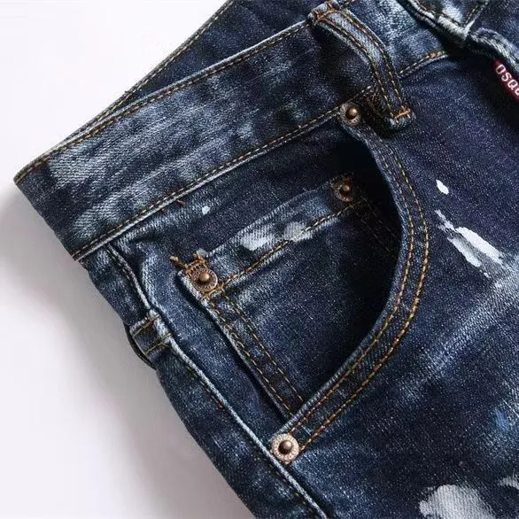 P186 💰 D2 new embroidered men's ripped trendy jeans, elastic personalized patches, slim fit, beggar's pants with small feet, top-quality materials, super soft high cotton washed denim fabric, each piece of washed denim fabric costs up to three times more than the conventional process. The touch is extremely delicate and the texture is very good. The whole body is simple and elegant. The back pocket of the trousers uses high-end direct injection technology. It is extremely exquisite. Full marks for details. Color: Picture color Size: 30-32-34-36 (corresponding to M-L-XL-XXL)