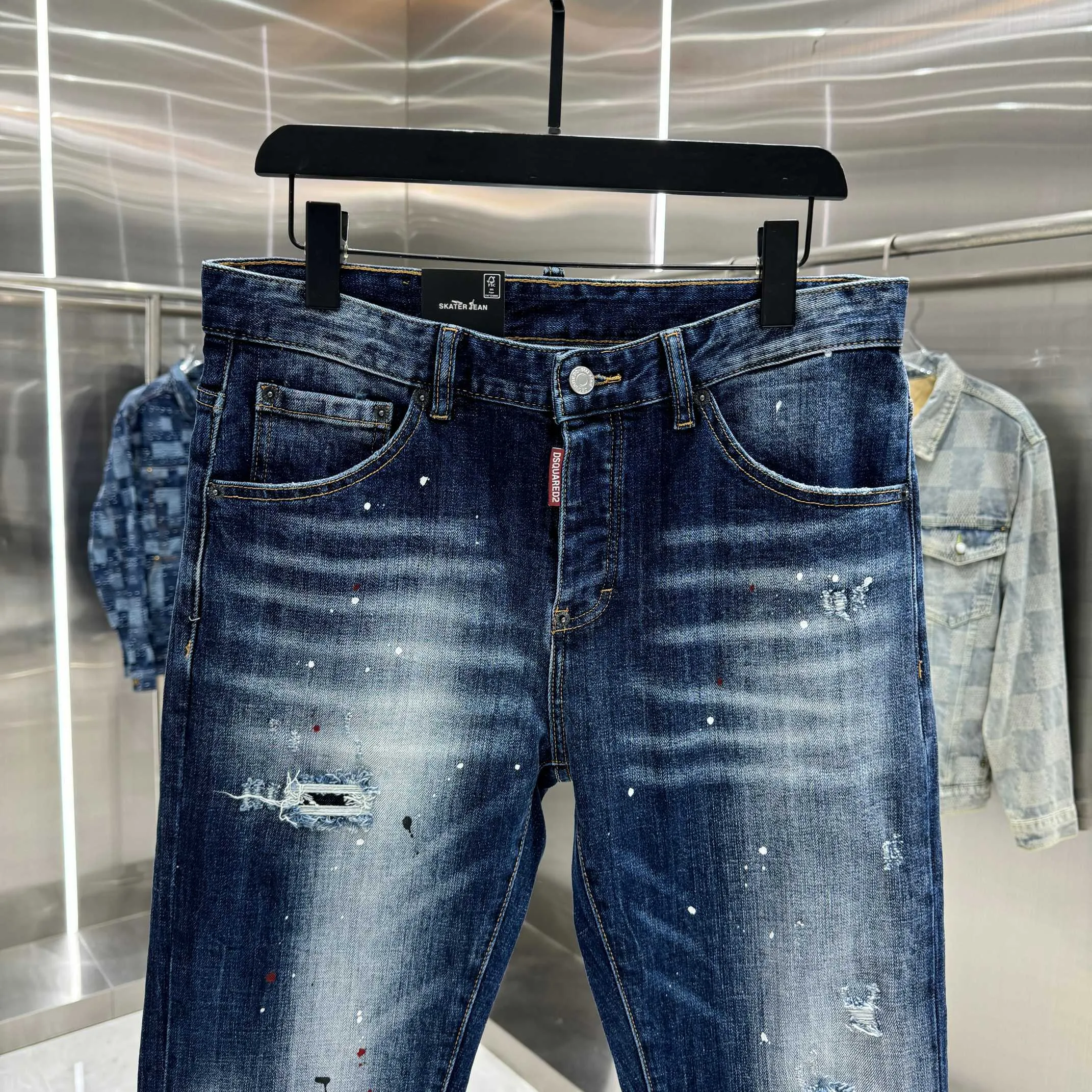 P300 DSQUARED2 graffiti hole washed craft street fashion slim fit stretch jeans color blue size 30 32 34 36 38 40