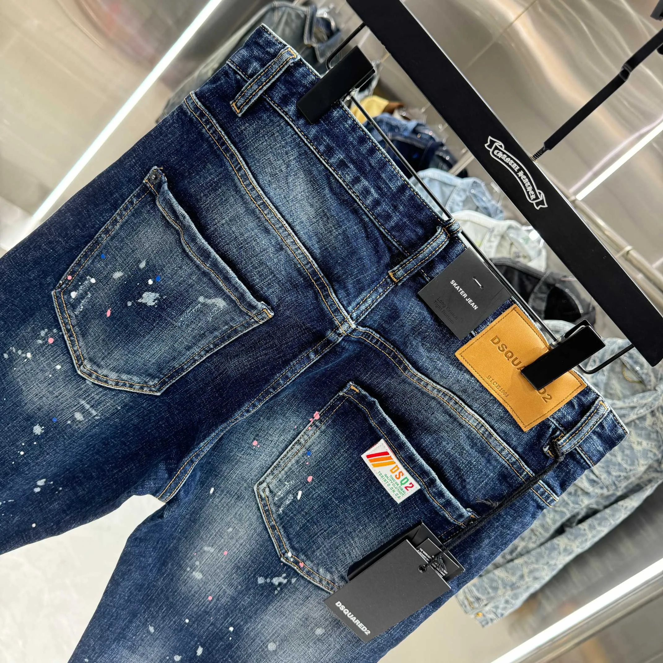 P300 DSQUARED2 Graffiti hole craft street fashion slim fit stretch jeans Color Blue Size 30 32 34 36 38 40