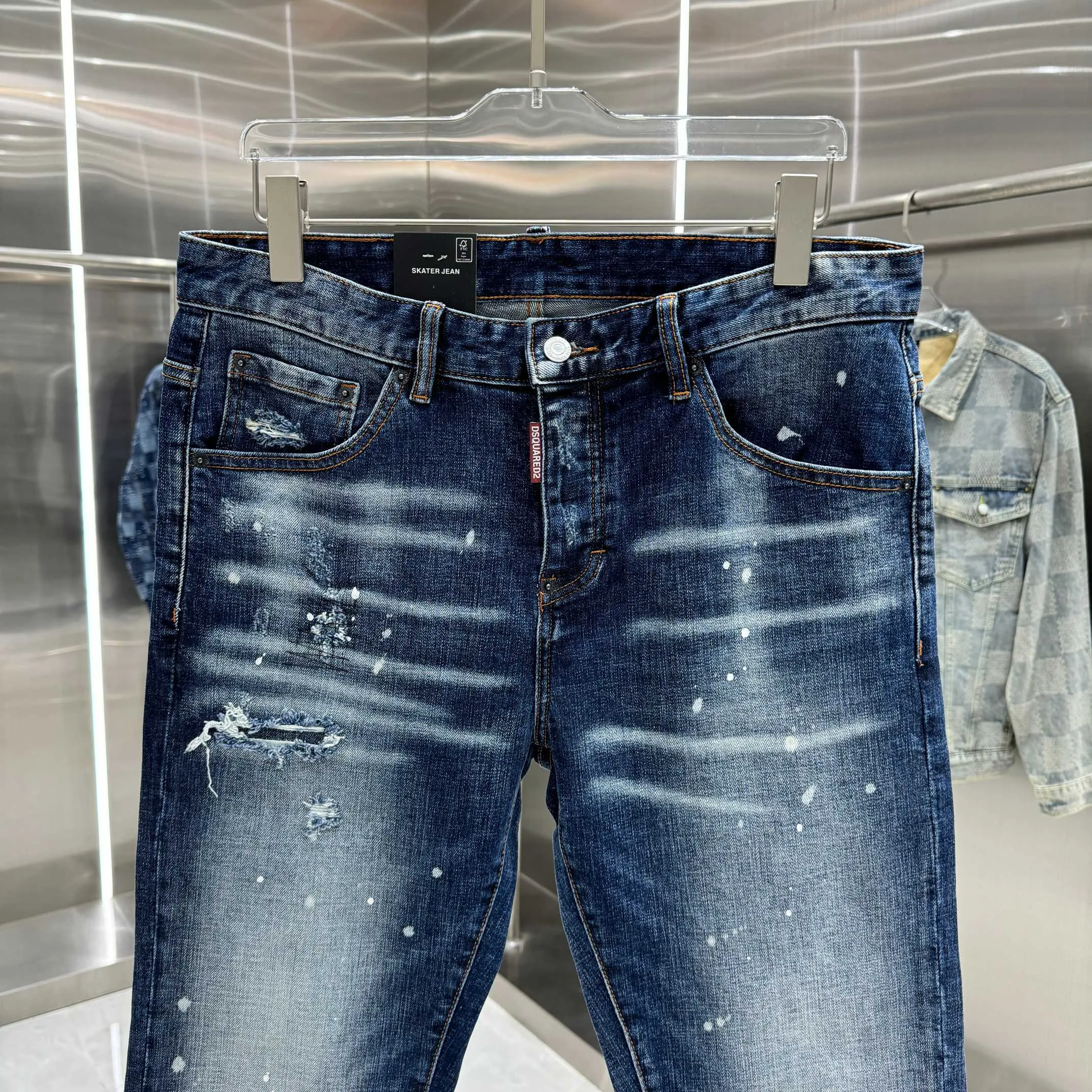 P300 DSQUARED2 graffiti hole washed craft street fashion slim fit stretch jeans color blue size 30 32 34 36 38 40