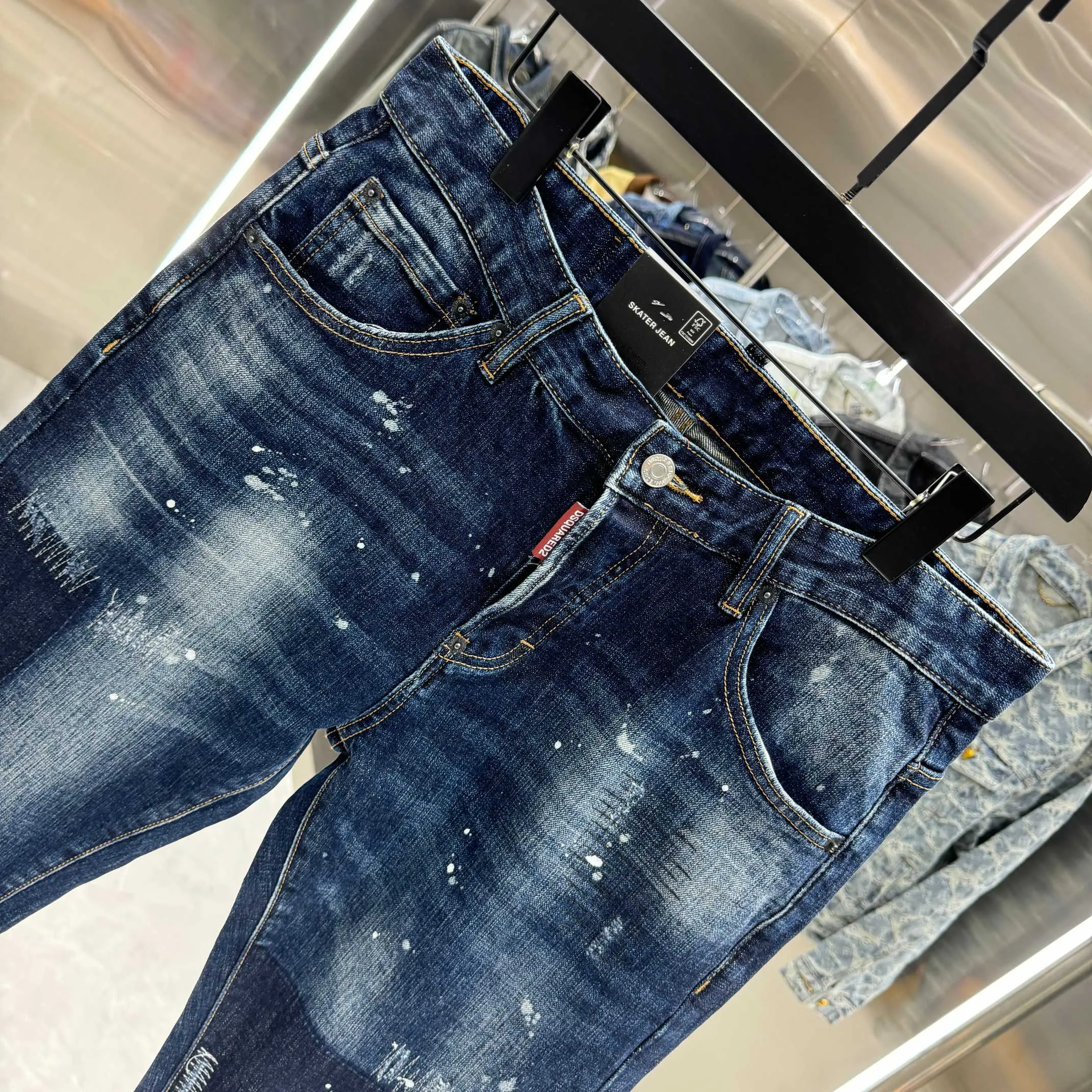 P300 DSQUARED2 graffiti hole washed craft street fashion slim fit stretch jeans color blue size 30 32 34 36 38 40