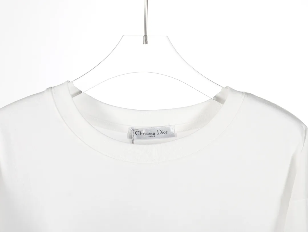 🅿️190 hot item "D04" DIOR/Dior classic Dior logo strip jacquard short sleeves. Lightweight, breathable and soft. Contrasting "CHRISTIAN DIOR" logo strip pattern. Simple and classic. Non-wool imitations. Comparable to non-ordinary printed imitations. No fear in and out of counters!  -100% cotton -Same size for men and women -Size:XS S M L