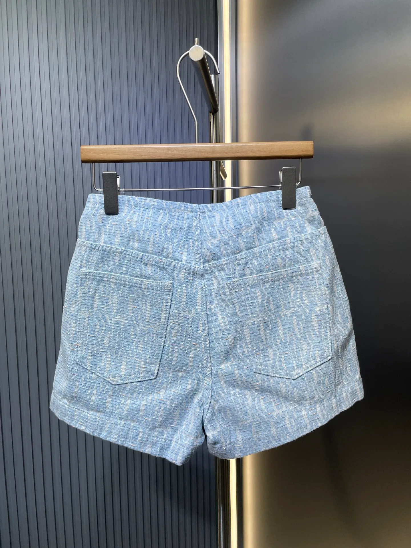 🅿️350 DIO25 new letter metal buckle panel pants skirt, customized twill fabric! Classic patchwork culottes design! Versatile, fashionable and high-end! Age-reducing girlish style is elegant and charming! A wardrobe essential! The 3D three-dimensional tailoring is extremely slimming, and it is highly recommended to keep it for yourself✔️SML