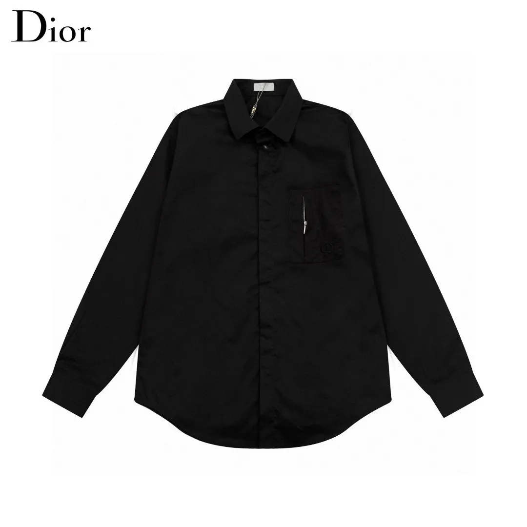 🅿️286 DIOR 🔥Breaking news, chest zipper pocket CD letter Logo embroidered long-sleeved shirt, 2024ss official website new long-sleeved shirt, exquisite embroidered logo, high-end version, in-store customized fabrics, highly breathable and comfortable, exquisitely crafted, with impeccable detail processing, ✅customized logo engraved buttons, complete with three labels. Brand element design concept reflects high quality. It feels delicate and soft! It presents a casual cut and the upper body shape is great! 🐉Code number: M-XXL