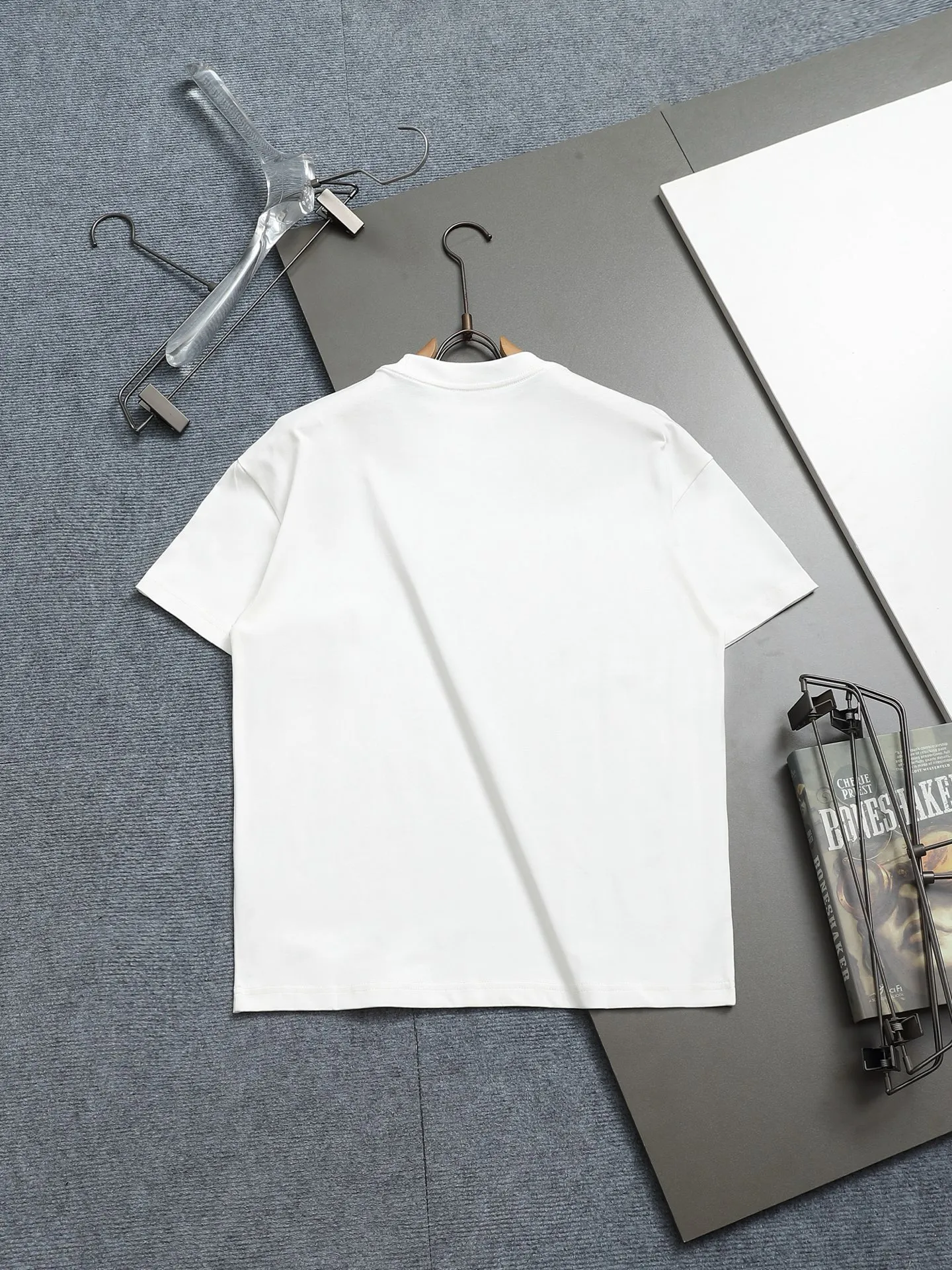🅿️170 Dior 260g round neck short-sleeved T-shirt, simple towel color block embroidered small label LOGO light luxury design, official synchronization, high version, high quality, fashionable personality, versatile trend, pure original quality, original fabric, tag, collar label, washed wheat, three labels complete, color: black, white, size: XS-L