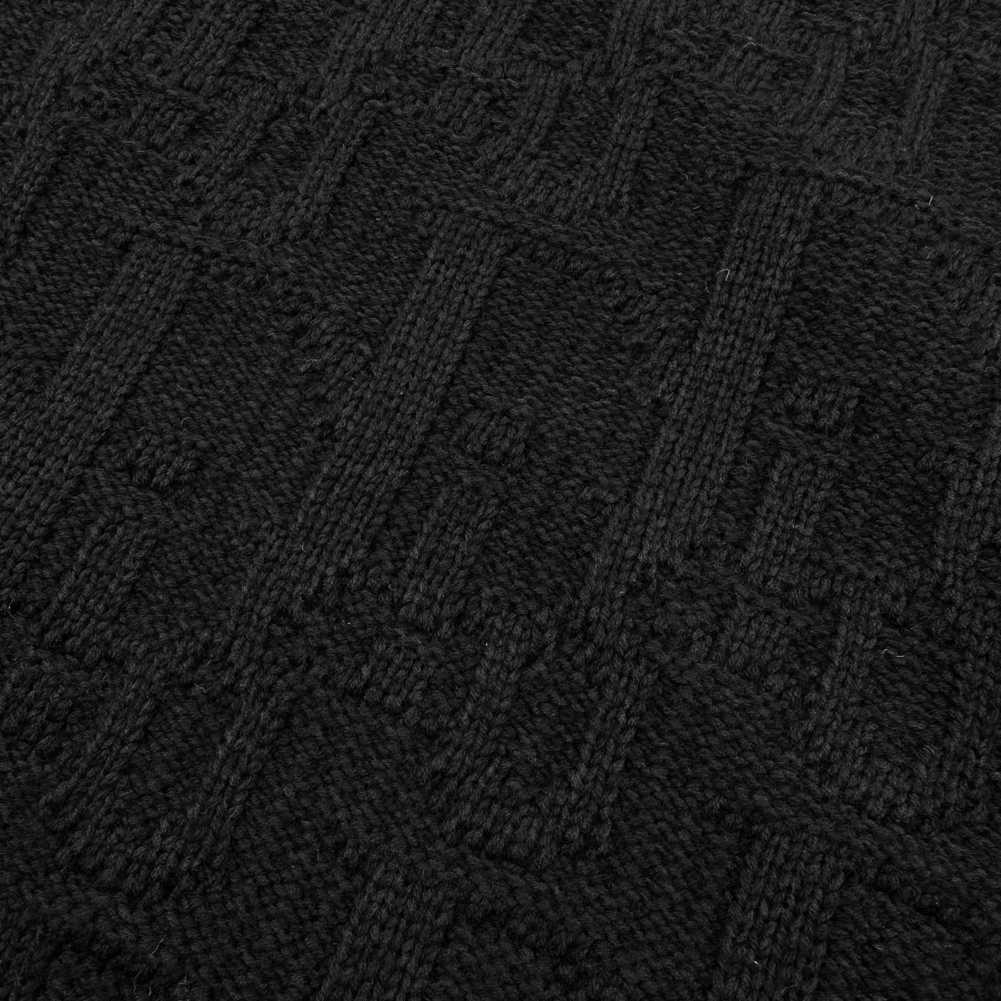 🅿️480 [Exclusive supply] CD Dark Pattern Presbyopic Crew Neck Sweater (Black) The original version was purchased for 19,000 and developed. The fabric is made of custom-woven cotton jacquard wool. It has excellent texture and is comfortable and close to the skin. It uses a classic black base to create a sense of black depth. Encounter the Dior Oblique pattern covering the body. It is delicately interwoven and dazzling. It shows the consistent luxury and elegance of the Dior brand. The looming jacquard dark pattern is like a walking ink painting. Every detail exudes charming charm. It is made of jacquard tissue imported from Germany. The arrangement and interweaving of yarns are precisely controlled. The Dior Oblique jacquard art pattern inlay is carefully interwoven on the loom. The fabric is more vivid and three-dimensional, with a curved thread structure. By changing the stitching method and the arrangement of yarns during the knitting process, the yarns present a curved distribution in the fabric. The garments are washed and softened to remove odors. Use professional washing equipment and specific detergents to deeply clean and deodorize clothes to improve the feel and appearance of clothes. Size:S-M-L-XL