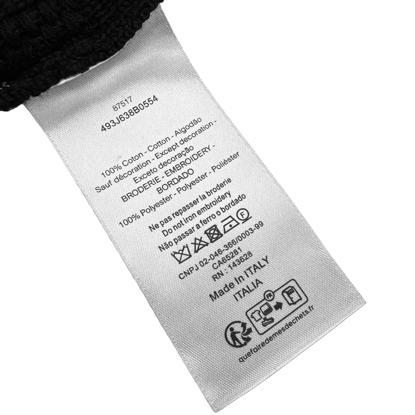 🅿️480 [Exclusive supply] CD Dark Pattern Presbyopic Crew Neck Sweater (Black) The original version was purchased for 19,000 and developed. The fabric is made of custom-woven cotton jacquard wool. It has excellent texture and is comfortable and close to the skin. It uses a classic black base to create a sense of black depth. Encounter the Dior Oblique pattern covering the body. It is delicately interwoven and dazzling. It shows the consistent luxury and elegance of the Dior brand. The looming jacquard dark pattern is like a walking ink painting. Every detail exudes charming charm. It is made of jacquard tissue imported from Germany. The arrangement and interweaving of yarns are precisely controlled. The Dior Oblique jacquard art pattern inlay is carefully interwoven on the loom. The fabric is more vivid and three-dimensional, with a curved thread structure. By changing the stitching method and the arrangement of yarns during the knitting process, the yarns present a curved distribution in the fabric. The garments are washed and softened to remove odors. Use professional washing equipment and specific detergents to deeply clean and deodorize clothes to improve the feel and appearance of clothes. Size:S-M-L-XL