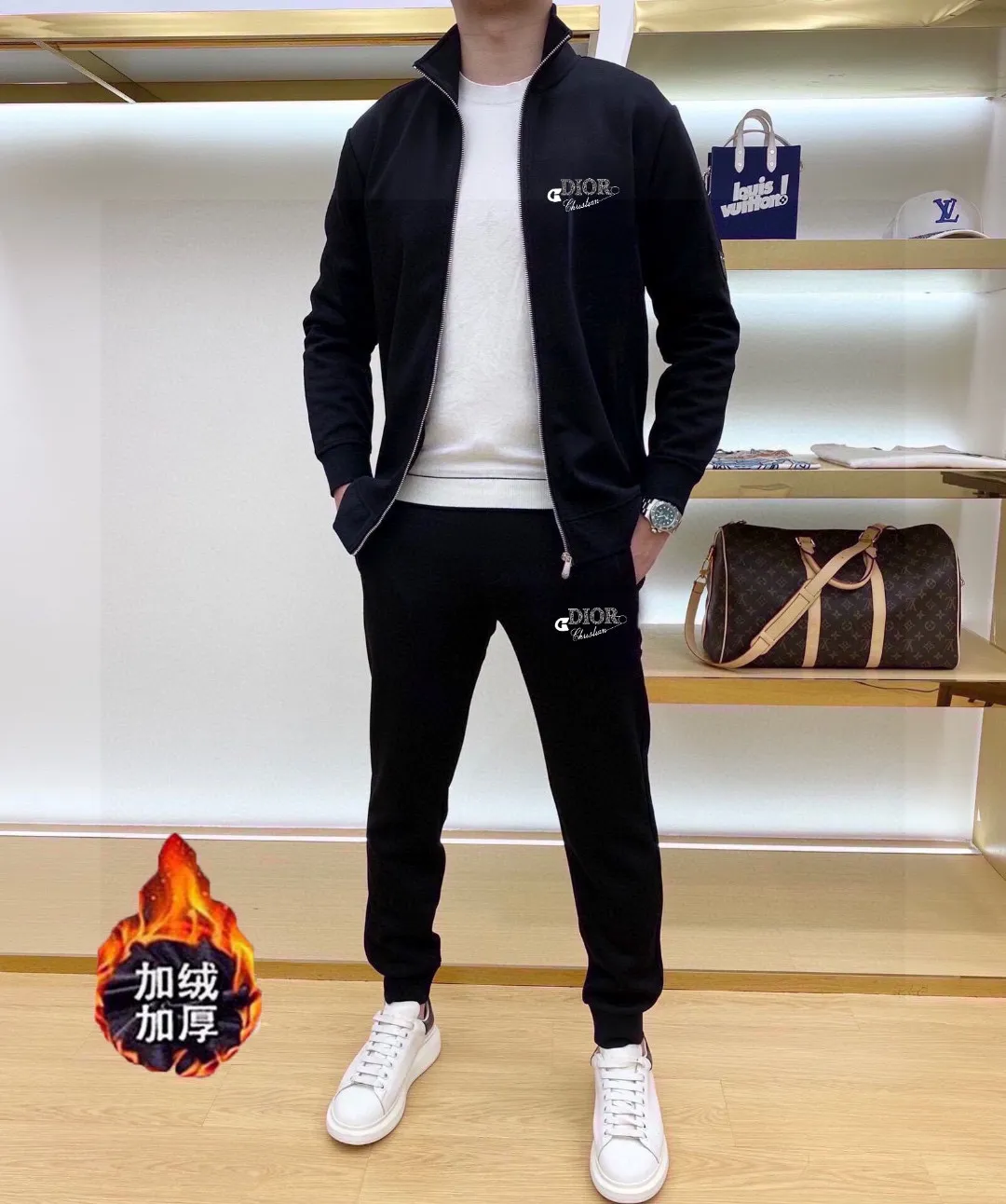 🅿️460 brand [DIOR Dior] (velvet and thickened) 2025 autumn and winter new product, celebrities' favorite fashion-flavored casual suit, clean and neat tailoring, full of urban style. Made of high-quality customized fabrics, the inner warmth is excellent, the hand feels soft and dry, and the upper body effect is crisp and stylish. The three-dimensional cutting process and the pattern are all of high standards, and the silhouette version has the right benefits! It is not tight at all, and you feel good when you put it on. So many top-quality raw materials create high-end products with unparalleled value. It is the first choice for high-end fashion people. (Size: M-4XL can wear up to 200 pounds)