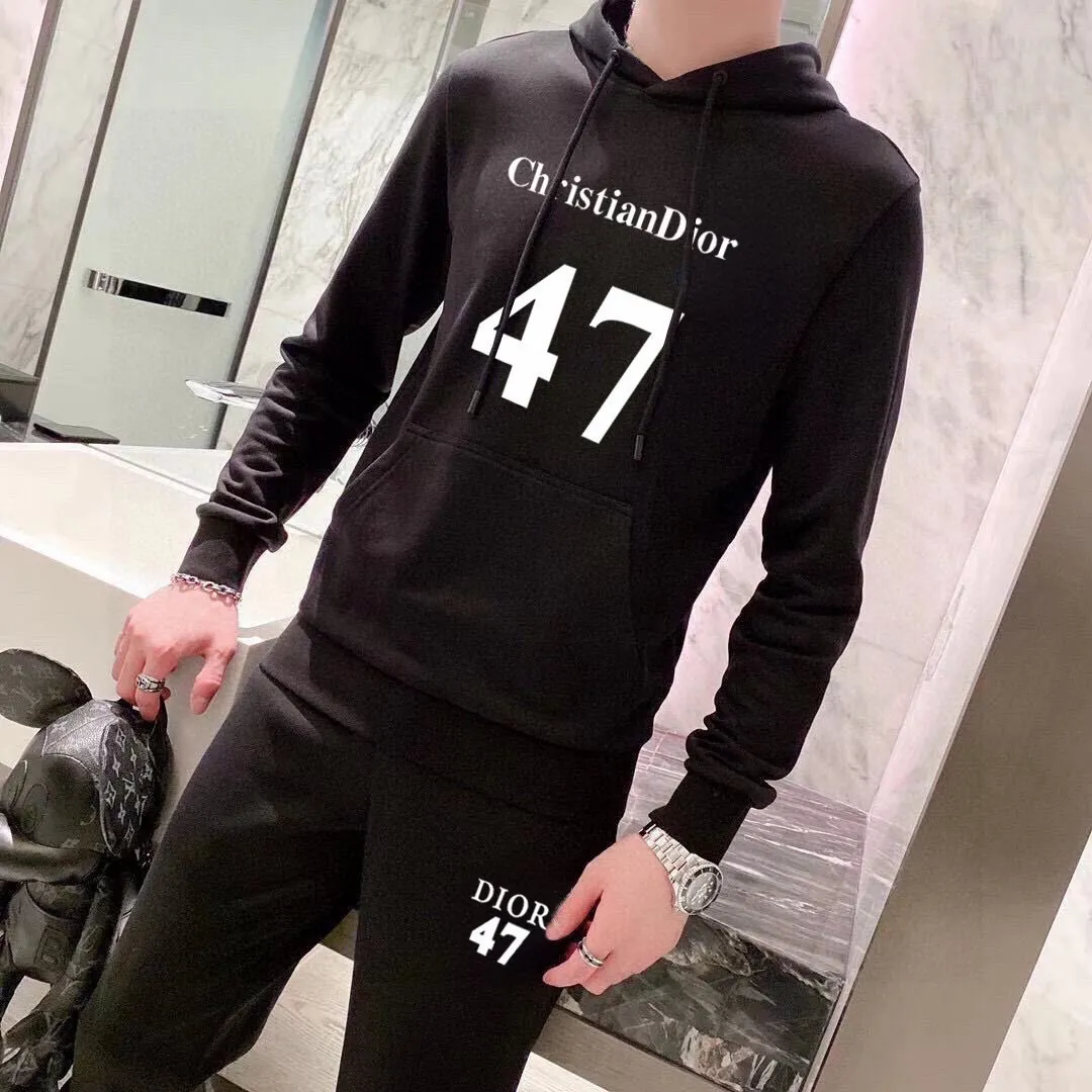 🅿️400 direct batch [DIOR Dior] (Fat Man Gospel) popular suit is coming. Focus on the original version of the official website. 2025 new popular cardigan sweater suit. The original order is the best. 🇭🇰The meticulous work of top designers. Just for a fitting and perfect upper body effect. 100% natural high-quality Roman cotton, close-fitting comfort, noble and elegant! Original hardware embodies elegance and nobility! Counter size: M-5XL (maximum wear up to 220 pounds)