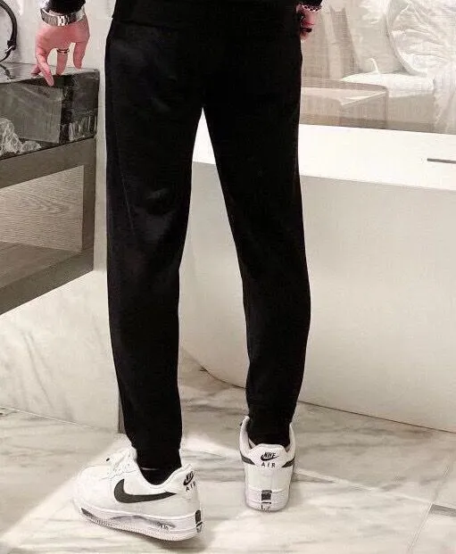🅿️400 direct batch [DIOR Dior] (Fat Man Gospel) popular suit is coming. Focus on the original version of the official website. 2025 new popular cardigan sweater suit. The original order is the best. 🇭🇰The meticulous work of top designers. Just for a fitting and perfect upper body effect. 100% natural high-quality Roman cotton, close-fitting comfort, noble and elegant! Original hardware embodies elegance and nobility! Counter size: M-5XL (maximum wear up to 220 pounds)