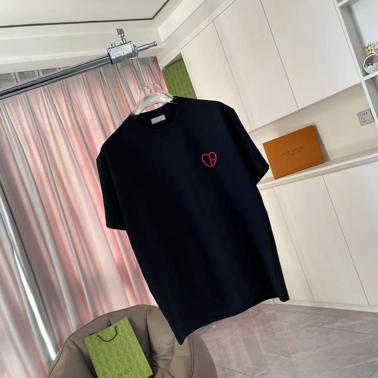 🅿️170 Dio Dior 2025 new summer style love letter three-dimensional silicone printing short-sleeved T-shirt customized fabric 300g same style for men and women Color: black white rose red iron gray Size: S M L XL XXL five sizes ​