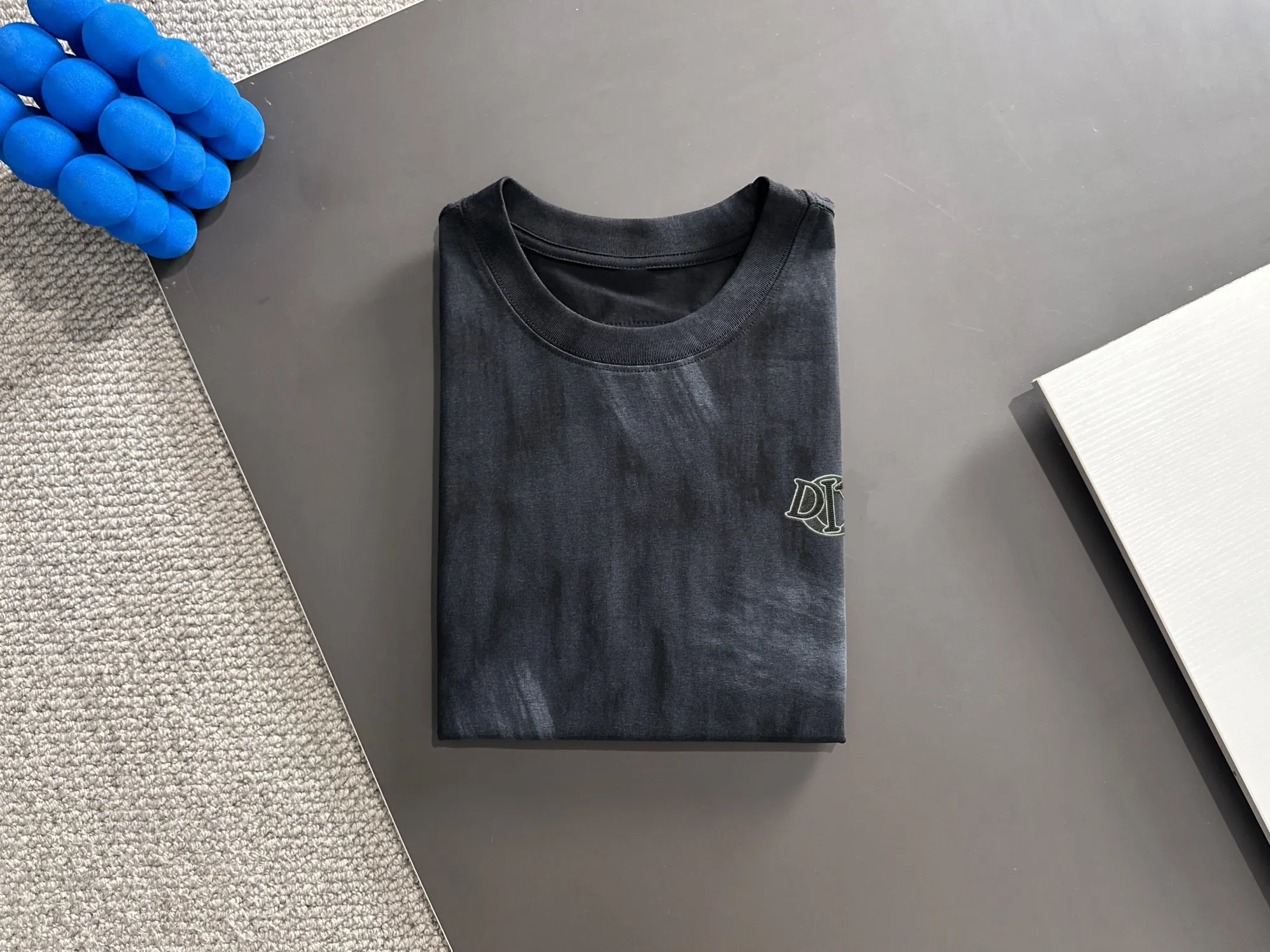 🅿️270 next day shipping DIOR/Dior new spring and summer high-end T-shirt. Tie-dyed fabric is not easy to deform, and the slim fit design is super noble. Size: M-3XL