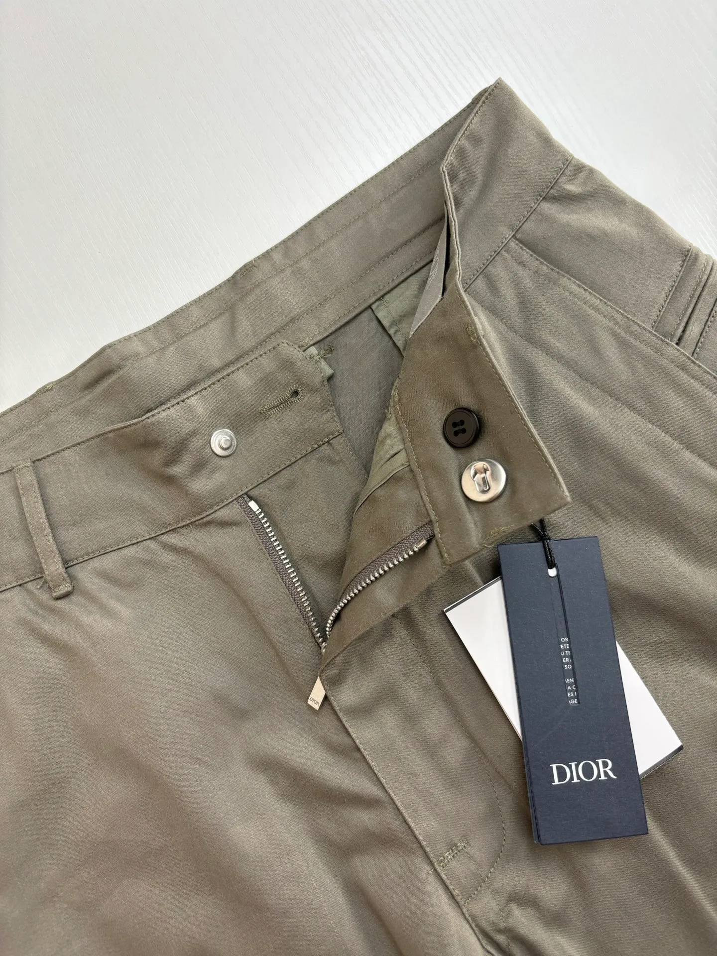 🅿️550 Dio*/Dior 25Ss Stone Island co-branded multi-functional shorts, custom-woven and dyed technical canvas fabric, Stone Island policy armband, custom-woven flat machine rib, perfect restoration, mold opening, latest co-branded hardware Sizr: S/M/L/XL