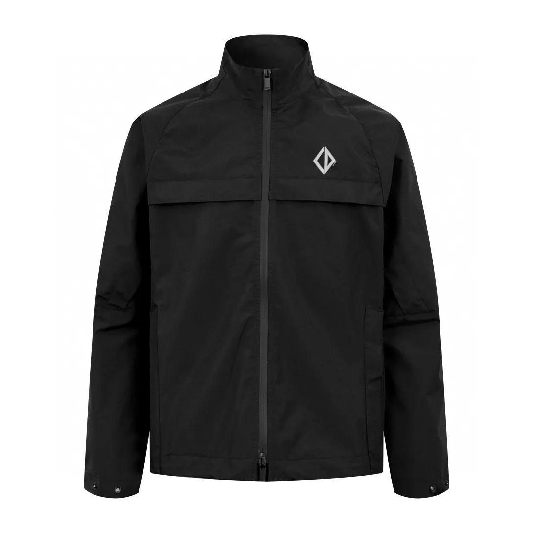 🅿️610 [Exclusive supply] CD Diamond logo reflective printed jacket. Original purchase of 38,000 developed. The fabric is made of customized obsidian intelligent laminated technical silk. It is windproof, rainproof and sweat-resistant. It has three-proof barrier. It has excellent texture. It is based on pure black and sets a versatile tone. The Dior Diamond logo on the front is presented in a simple and exquisite form. It complements the eye-catching Dior logo on the back. When the light falls, Instantly shine brightly. Between order and function, build a minimalist protective aesthetic. Dynamic elegance. Use a pioneering attitude to interpret a new realm of sports aesthetics. Infrared positioning heat transfer technology. Infrared positioning CD Diamond position is more precise. Use heat transfer materials for processing. Bake the fabric to fix the printing pattern. Add fluorescent powder in the offset printing process. Let creativity and inspiration shine. Fluid lamination technology. The liquid adhesive strip is set by condensation. Form an invisible fluid sealing line at the seam of the fabric. The three-dimensional folds use gradient glue technology and achieve waterproof sealing. Functionality and aesthetics are symbiotic. The template machine opens the bag. The preset template guides the position, shape and size of the bag opening. The accuracy ensures the quality of the bag opening effect. Size:44-46-48-50