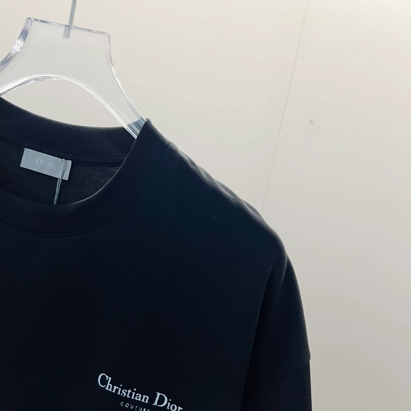 🅿️180 DIOR/Dior 260g round neck short-sleeved T-shirt, brand letter small mark LOGO, lily of the valley pattern printing process, official synchronization, high version, high quality, fashionable personality, versatile trend, pure original quality, original fabric, tag, collar label, washed wheat, three labels complete, color: black, apricot, gray. Size: XS-L