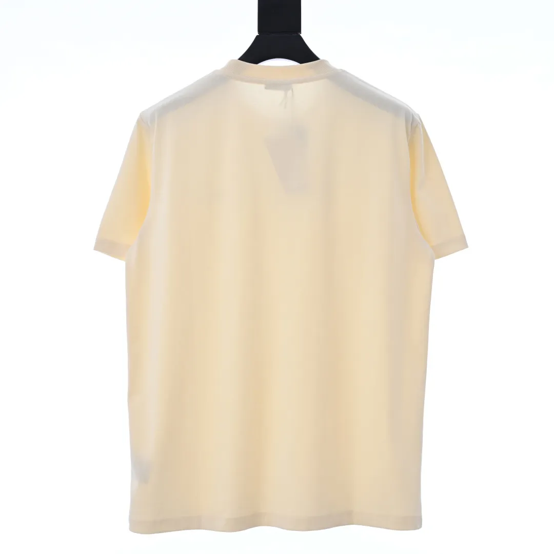 🅿️330 (higher version) DIOR CD cursive embroidered letter short-sleeved T-shirt. The original version is 7400, purchased from Taikoo Hui. The original version is customized with 270g cotton fabric, haze blue, apricot dyeing, and the thread dyeing is the same as the original version. The imported machine embroidery process makes the letter logo show a delicate and exquisite effect, enhancing the decorative effect. Use an embroidery machine to embroider the designed letter logo onto the patch. Color: black, haze blue, apricot, white, floral gray Size: S-L