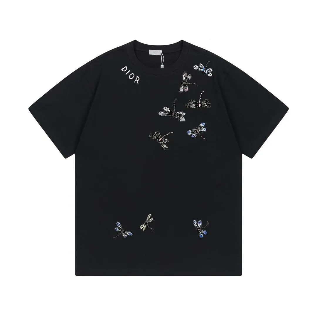 🅿️170 (arrives the next day) Dior 2025 new painted butterfly letter logo, same style for men and women, short-sleeved T-shirt ·Customized 280g 100% double yarn pure cotton fabric ·Dyeing 32 counts double-strand thread ·Complete collar label, hangtag, main mark and three labels Color: black Size: XS S M L