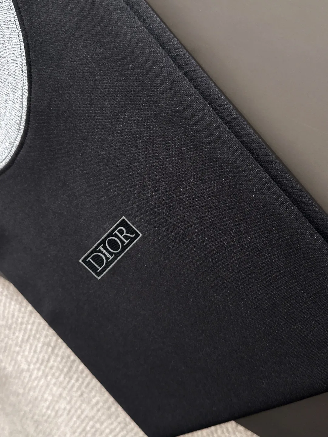 🅿️270 shipped next day Dior 2025 summer new style (top quality, differentiated currency) launches double yarn pure cotton fabric short sleeves, spring and summer catwalk style, personalized and exclusive style, same style for men and women, using imported custom-dyed fabrics, chain bottom back collar, fully shoulder-covering, no deformation or shrinkage when exposed to water, SIZE: M to 3XL