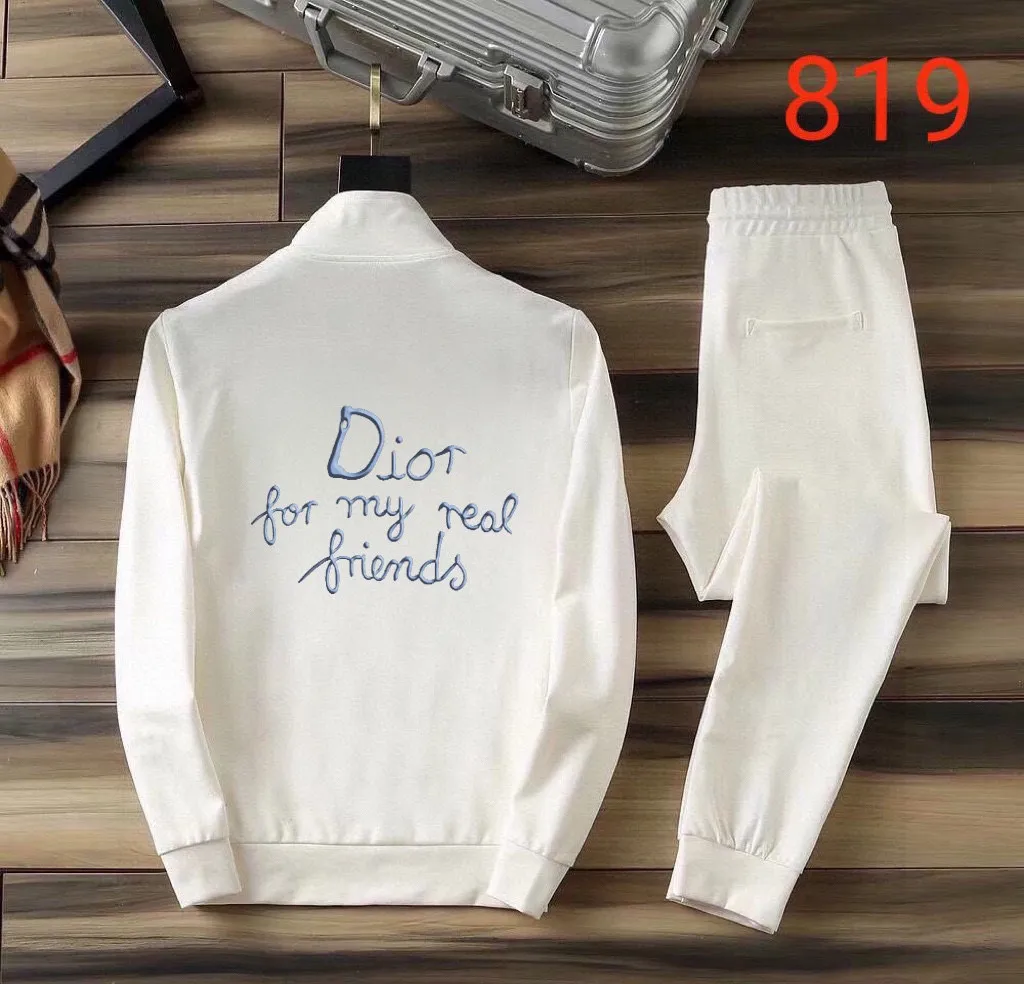 🅿️420 [DIOR Dior] (Fat Man Gospel) hot-selling suit is coming. Focus on the original version of the official website. 2025 new hot-selling cardigan sweater suit. The original order is the best product. 🇭🇰The meticulous work of top designers is dedicated to a fitting and perfect upper body effect. All-natural high-quality Roman cotton 100%, close-fitting comfort, noble and elegant! Original hardware embodies elegance and nobility! Counter size: M-5XL (maximum wear up to 220 pounds)