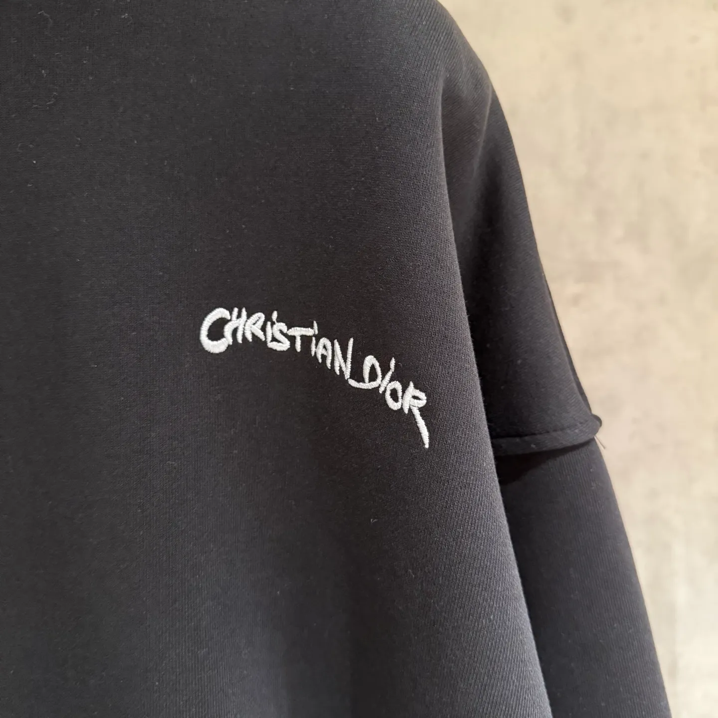 🅿️390 [Strict quality control] Dio* Dior's new long-sleeved hooded sweatshirt. The fabric is made of heavy 480g double yarn fabric. The whole garment is washed. The front and rear panels are laser-burned. The ready-to-wear wash is loose. The fabric is stiff and stylish. It does not deform or shrink. Color: black, white, floral gray. Size: M-2xl