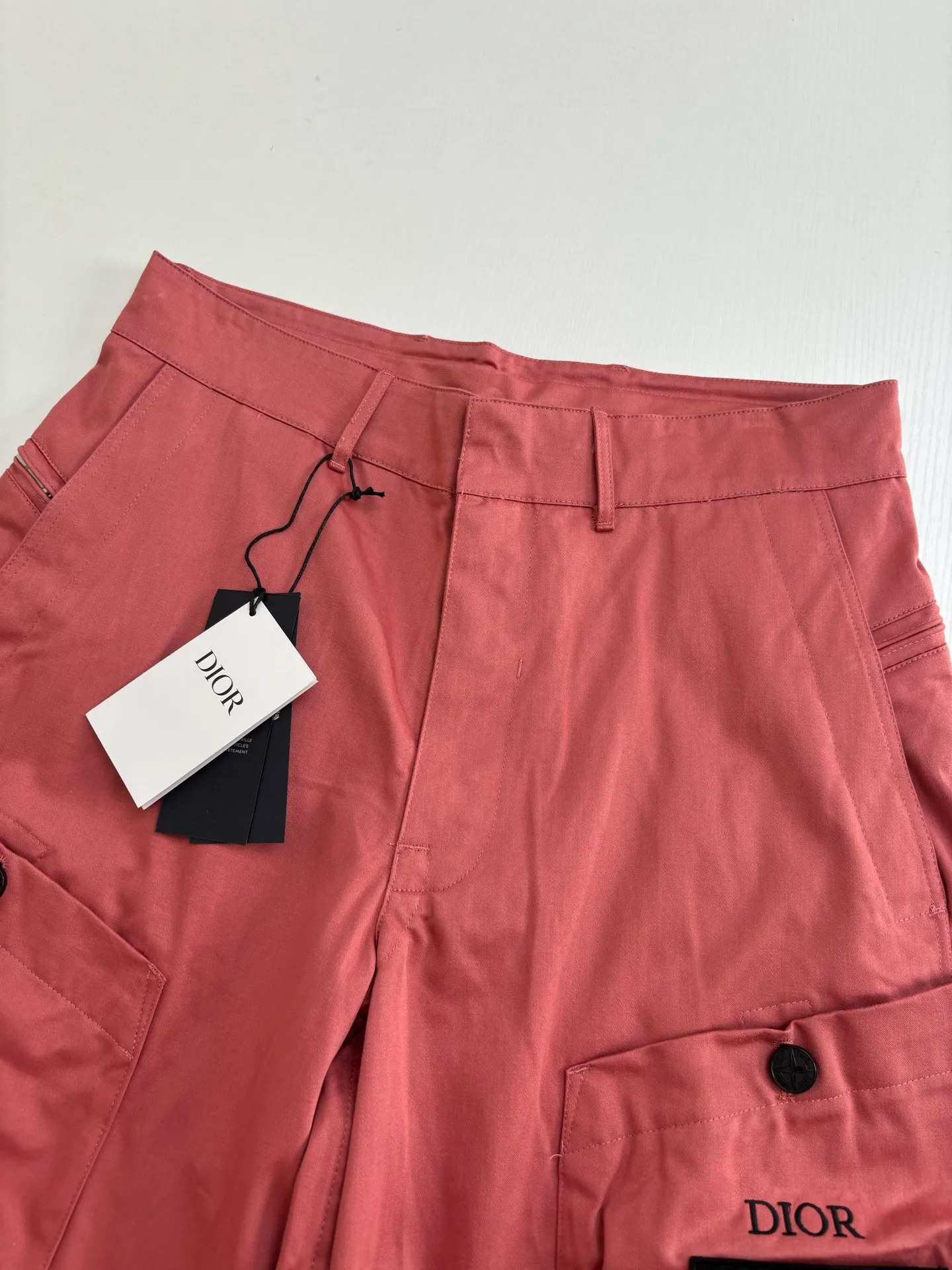 🅿️550 Dio*/Dior 25Ss Stone Island co-branded multi-functional shorts, custom-woven and dyed technical canvas fabric, Stone Island policy armband, custom-woven flat machine rib, perfect restoration, mold opening, latest co-branded hardware Sizr: S/M/L/XL