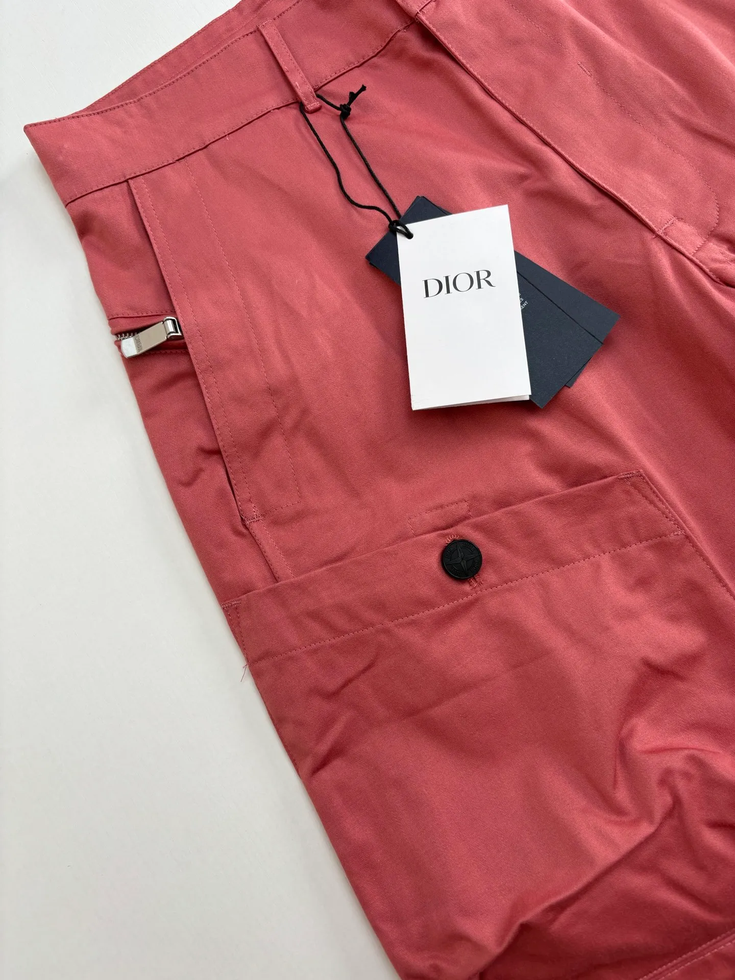 🅿️550 Dio*/Dior 25Ss Stone Island co-branded multi-functional shorts, custom-woven and dyed technical canvas fabric, Stone Island policy armband, custom-woven flat machine rib, perfect restoration, mold opening, latest co-branded hardware Sizr: S/M/L/XL