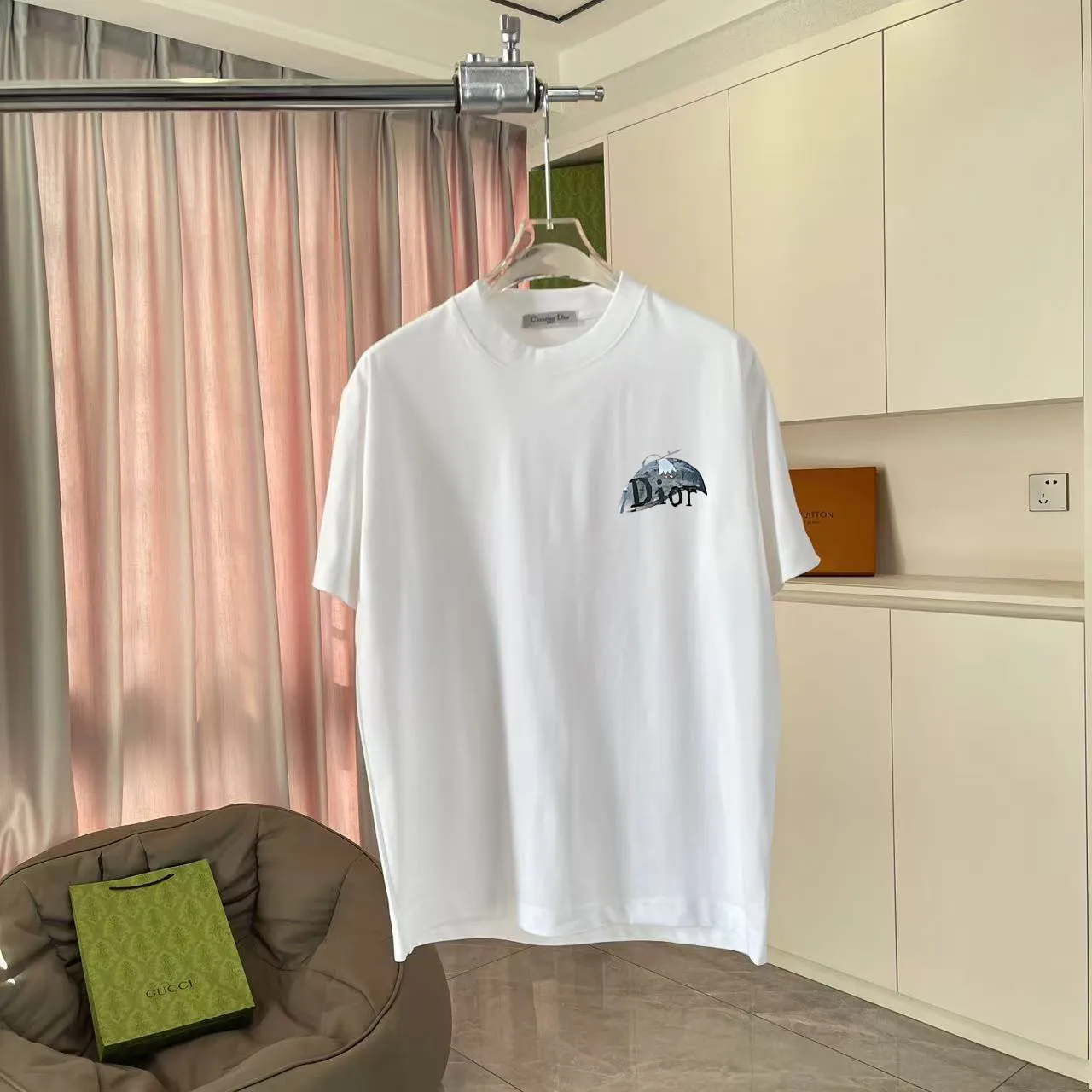 🅿️170 Dio Dior 2025 summer new style personalized letter logo printing short-sleeved T-shirt customized fabric 300g same style for men and women Color: black white lake green purple Size: S M L XL XXL five sizes