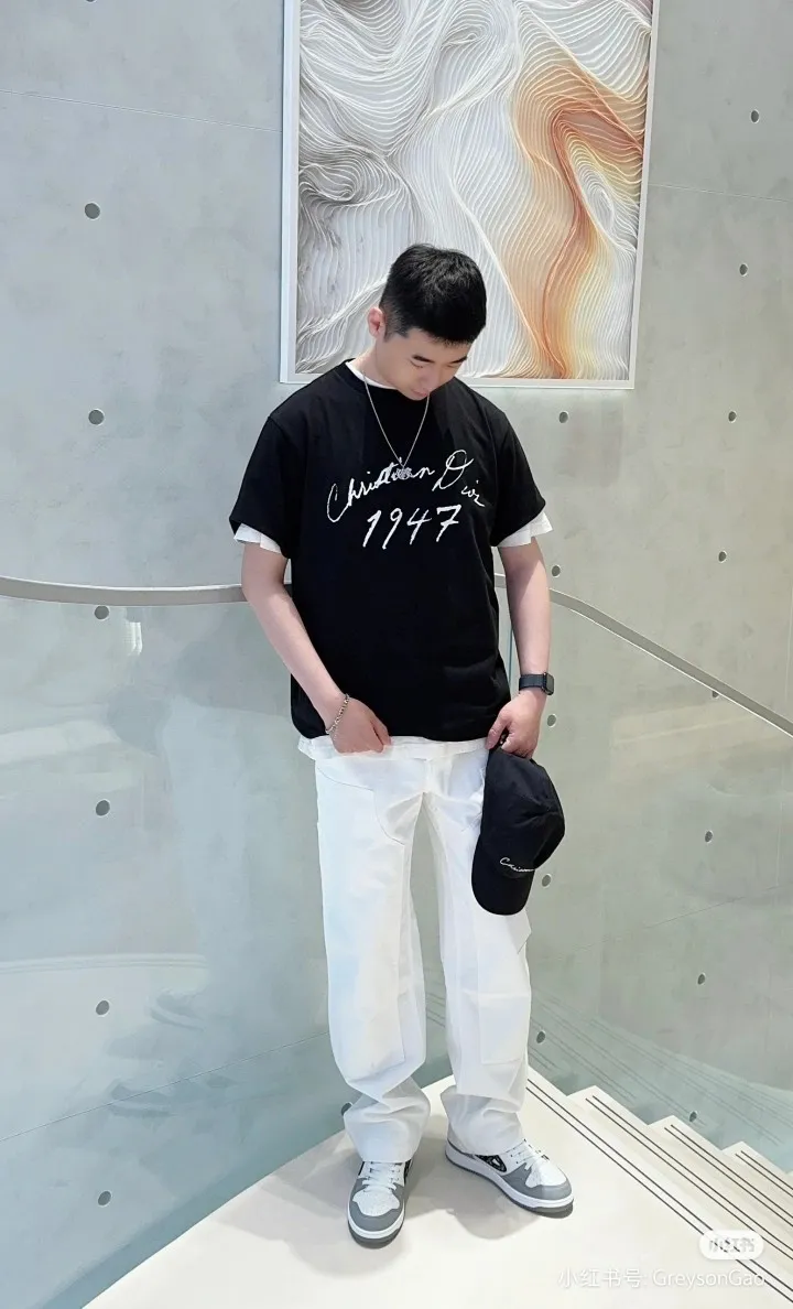 🅿️170 [DIOR Dior] 2025FW short-sleeved T-shirt LOGO printing High-end 26s double yarn 300g fabric Heavy fabric Customized frame ribbing in the same cylinder and dyeing Complete three standards Same style for men and women Color: Black White Size: S M L XL 2XL