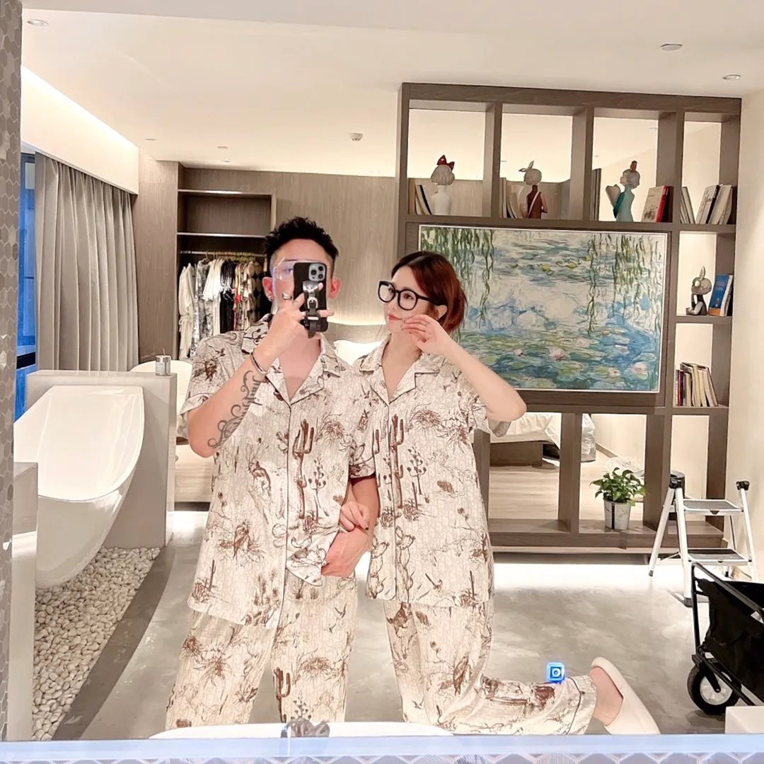 🅿️360 2024 DIOR Dior home wear, high-end Korean silk fabric, skin-friendly, soft and comfortable, couple size M～XXXL