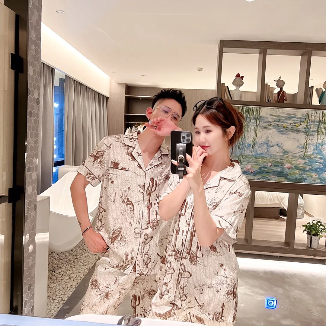 🅿️360 2024 DIOR Dior home wear, high-end Korean silk fabric, skin-friendly, soft and comfortable, couple size M～XXXL