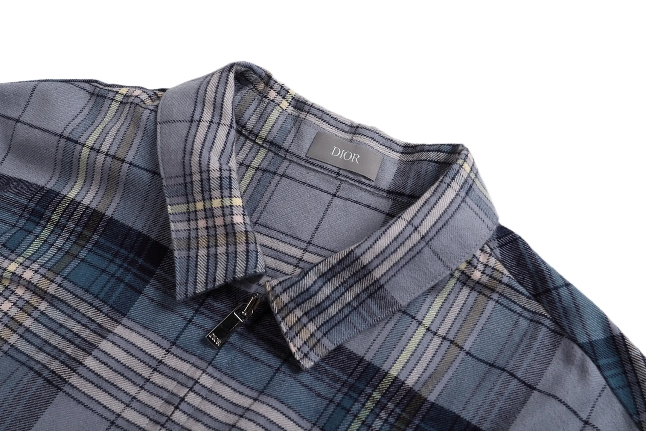 🅿️600 exclusive supply] CD 25SS plaid zipper shirt jacket. The original version was purchased for 12,036 and developed. The fabric is made of customized 100% cotton plaid jacquard fabric, and an infrared positioning cutting machine is used to cut the pieces according to the pattern. Customized original size 4 zipper, customized round ribs, customized original electroplated and engraved logo spring buckle, customized trademark. Size:48/50/52/54