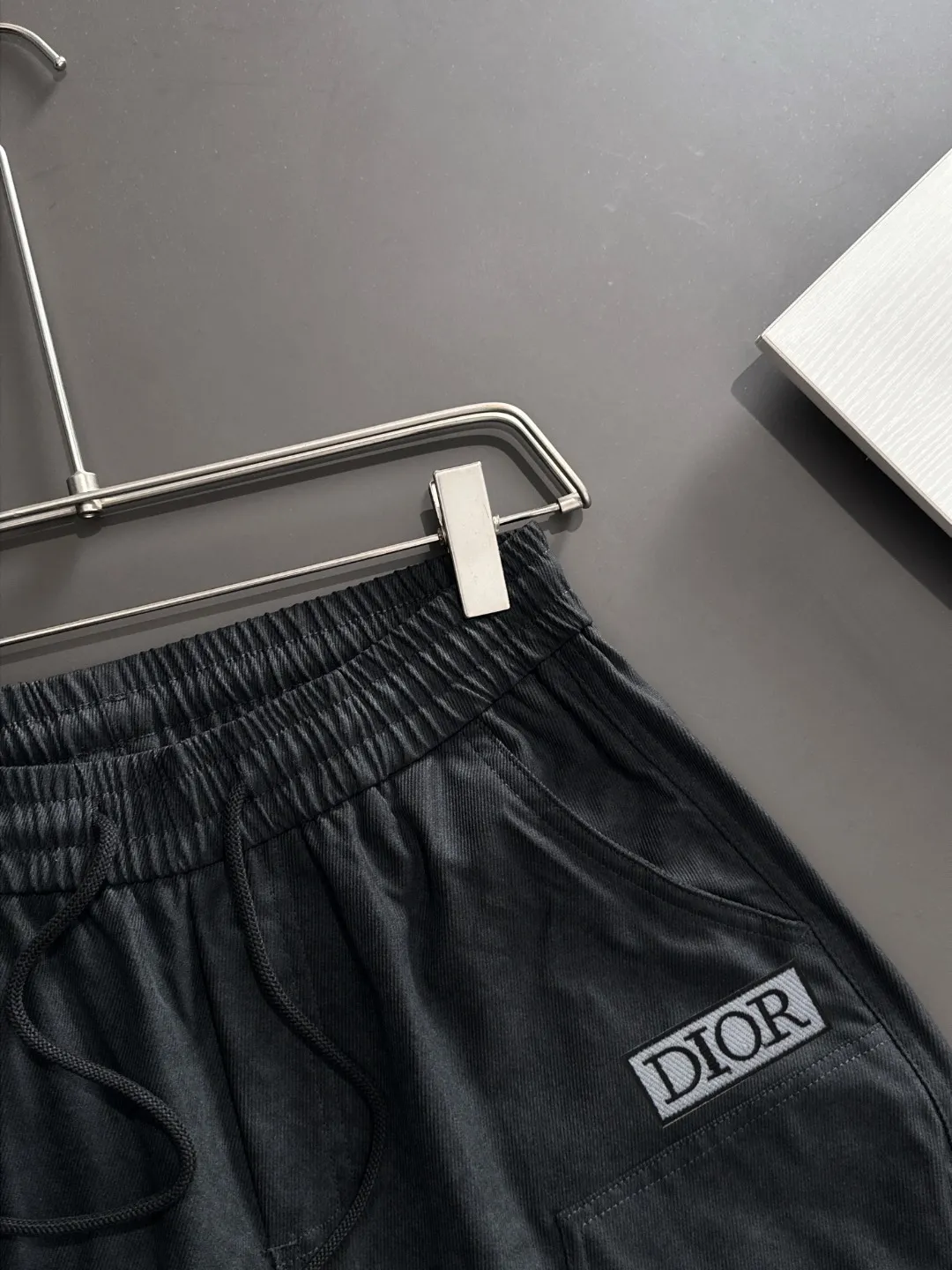 🅿️330 Shipped next day P High-end goods Dior 2025 spring and summer new elastic band casual shorts, custom-made fabrics at the counter. High breathability and comfort, impeccable details, brand element design concept, reflecting high quality. It feels delicate and soft! It presents a casual cut and the upper body shape is great! Size: M-3XL