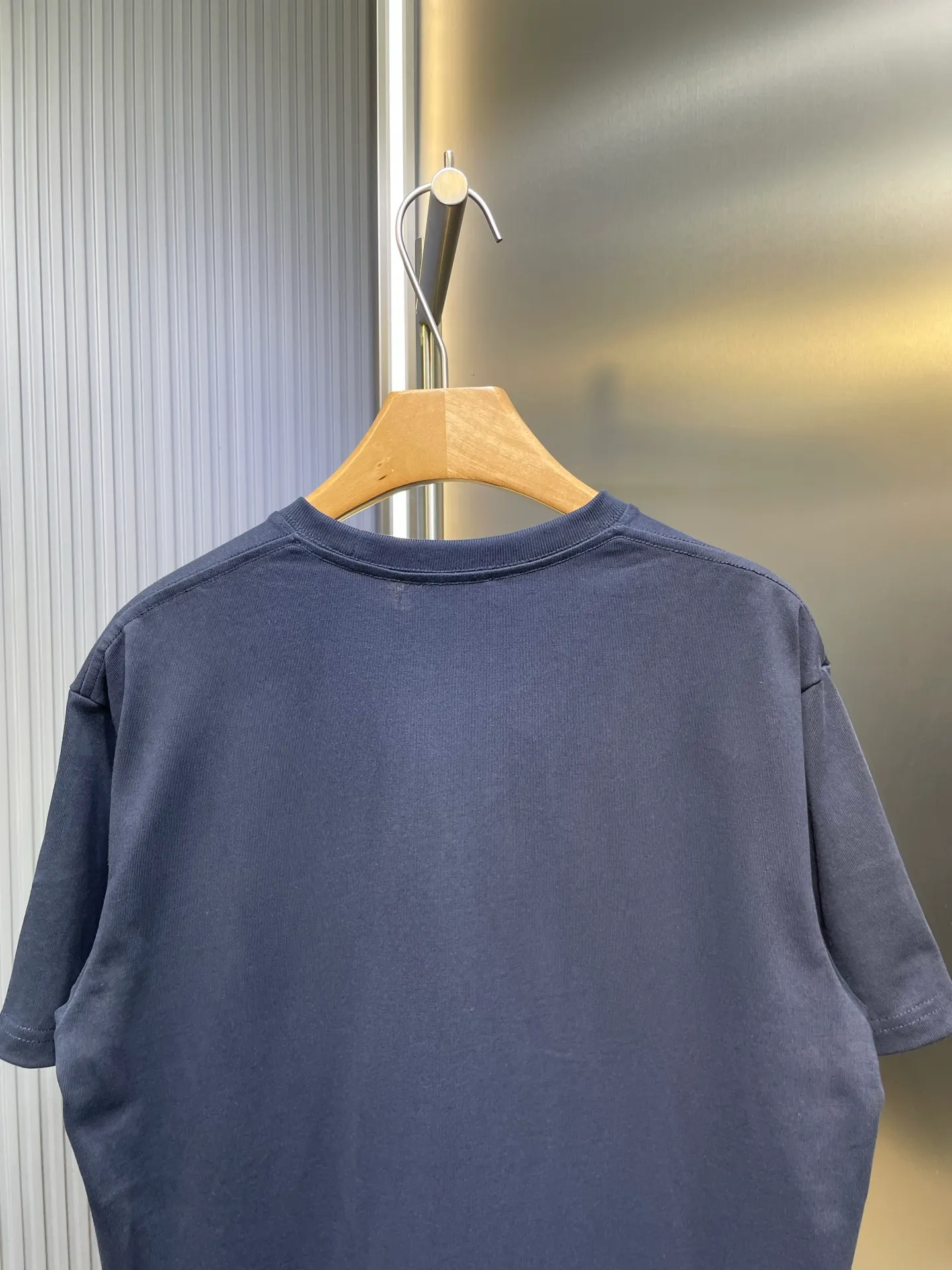 🅿️260 dior 🌟【Top replica】cd letters embroidered round neck short sleeves Process description: The color is custom-woven and dyed, with "cd" design on the chest. A perfect fashionable and trendy item! The oversize version is very slimming and can be worn with a T-skirt or shorts. Who wouldn’t love it? The texture of the custom-made fabrics is great and versatile for all seasons, and the styles are the same for men and women! ⚠️size:smlxl