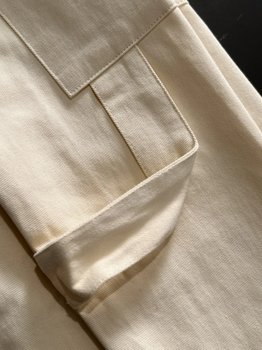 🅿️400 next day shipping Dior 2025 spring and summer new elastic band casual pants, thin counter custom fabrics, high breathability and comfort, impeccable details, brand element design concept, reflecting high quality. It feels delicate and soft! It presents a casual cut and the upper body shape is great! Size: M-3XL