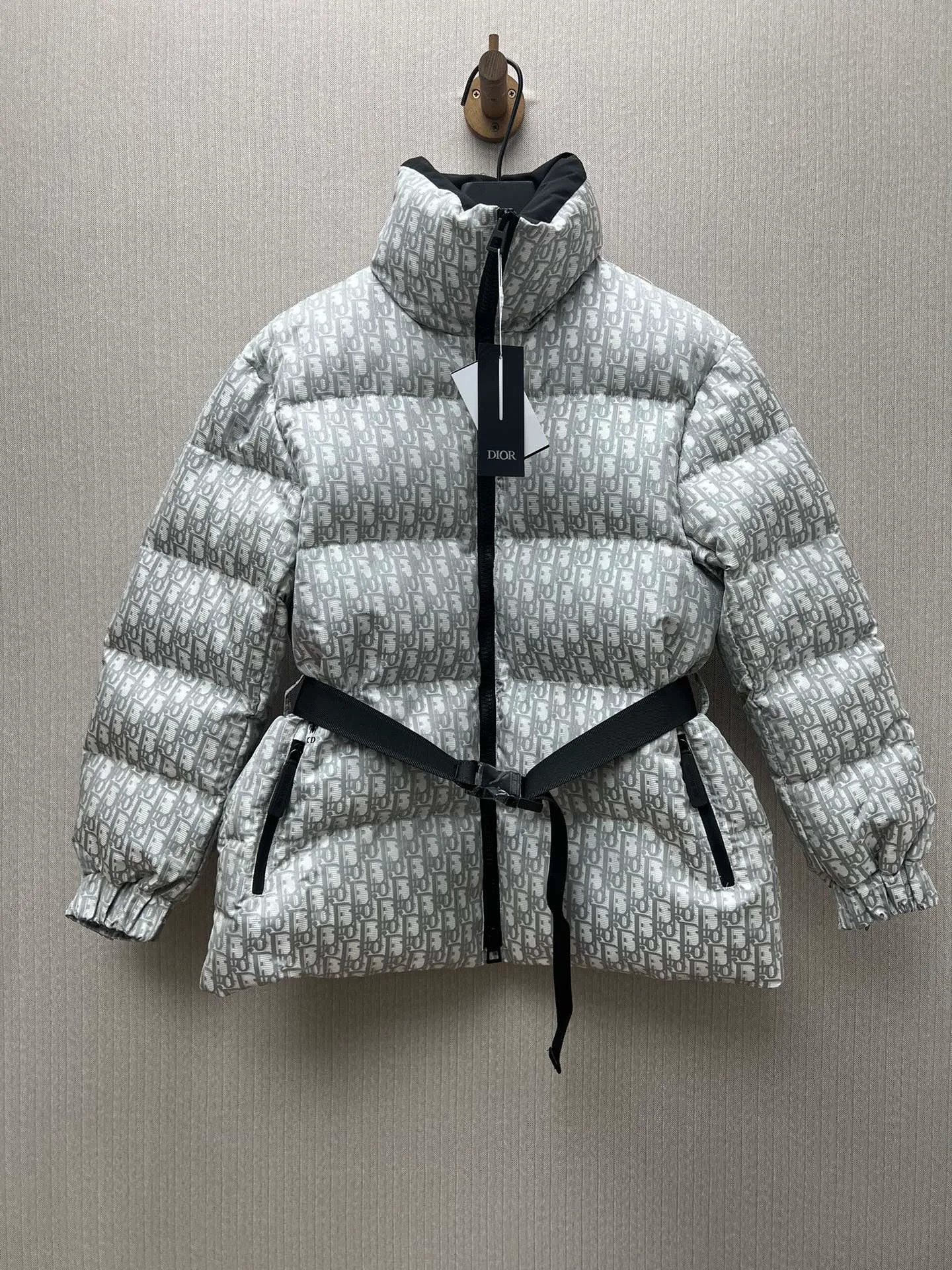 🅿️880 Dior 25ss new Dioralps Oblique printed quilted taffeta belted loose stand-up collar long-sleeved cotton jacket for women Gray Size: S.M.L.