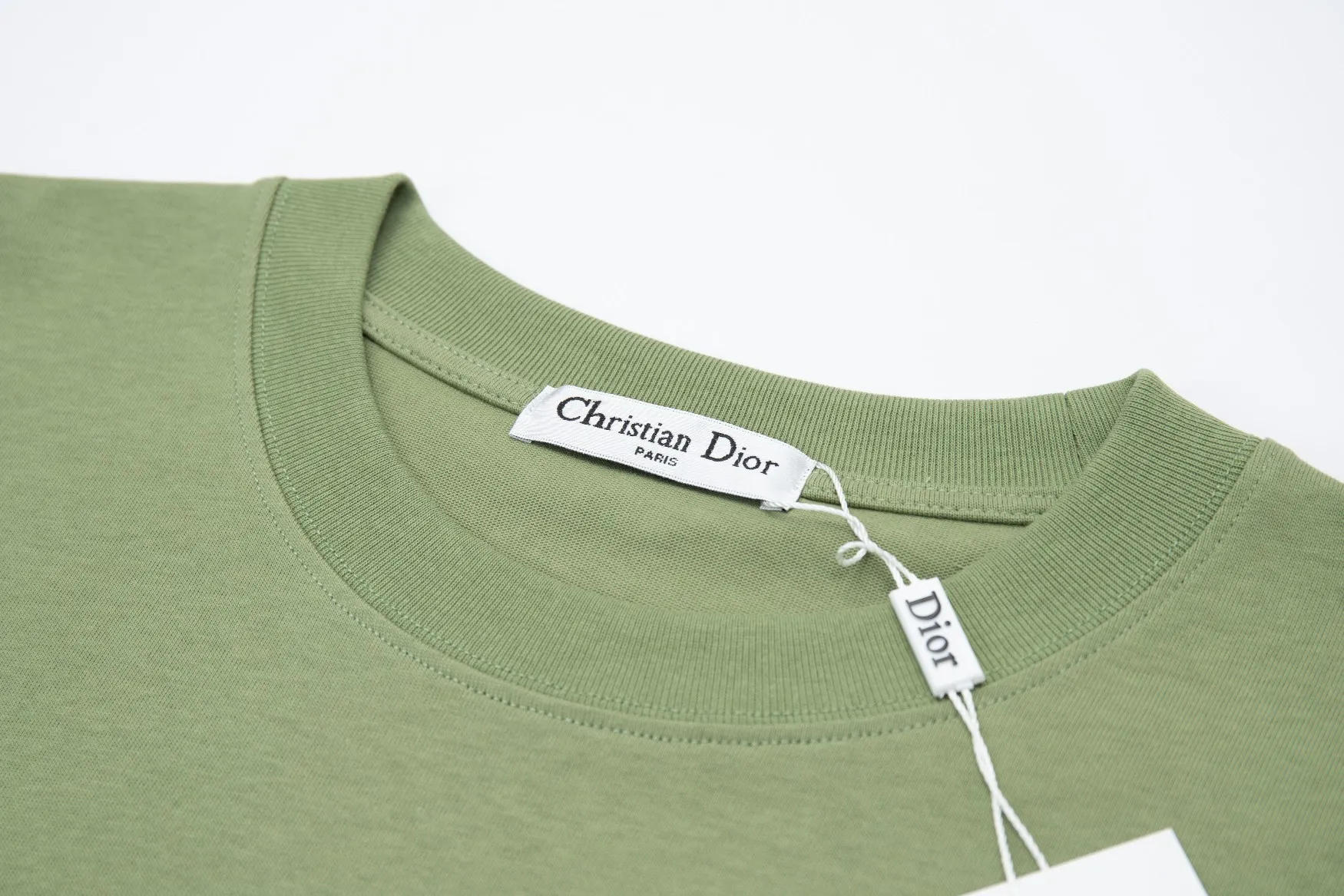 🅿️210 High quality ✨DIO✨🆕 Classic logo letter pattern short sleeves, official website synchronized, pure cotton fabric at the counter! Comfortable against the skin, durable and easy to wear, classic and simple logo design, meticulous original craftsmanship, customized 290G same vat dyed fabric, very comfortable to the touch, latest brick cabinet synchronization, OS off-shoulder version, fashionable and personalized, super versatile and good-looking, very suitable for both men and women, must-have style, tag, collar label, washed wheat, three complete labels, black, white, green, blue 4️⃣ S M L XL